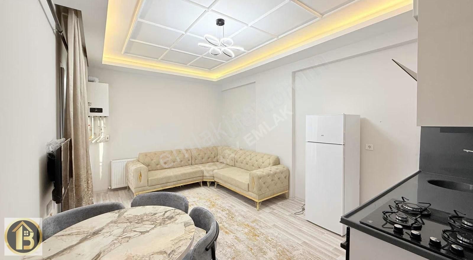 Hastanenin Dibinde Satılık Sıfır Eşyalı 1+1 Lüks Daire