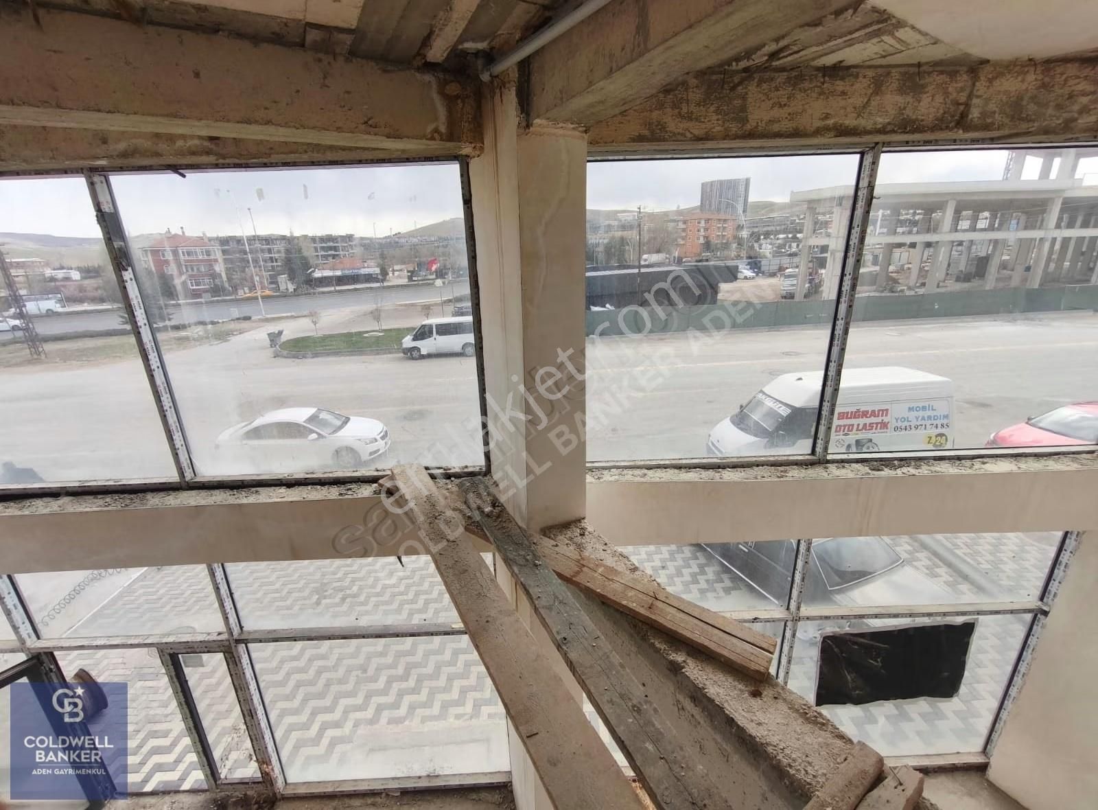 Protokol Yolu Üzerinde Köşe Başında Satılık Dükkan - Görsel 5