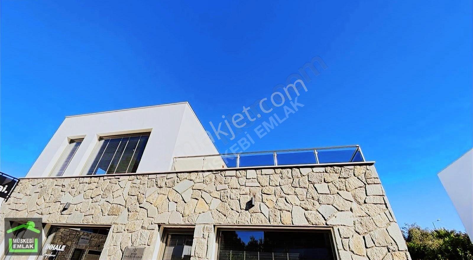 Bodrum Bitez'de Cadde Capheli Üst Kat Kiralık Ofis - Görsel 10