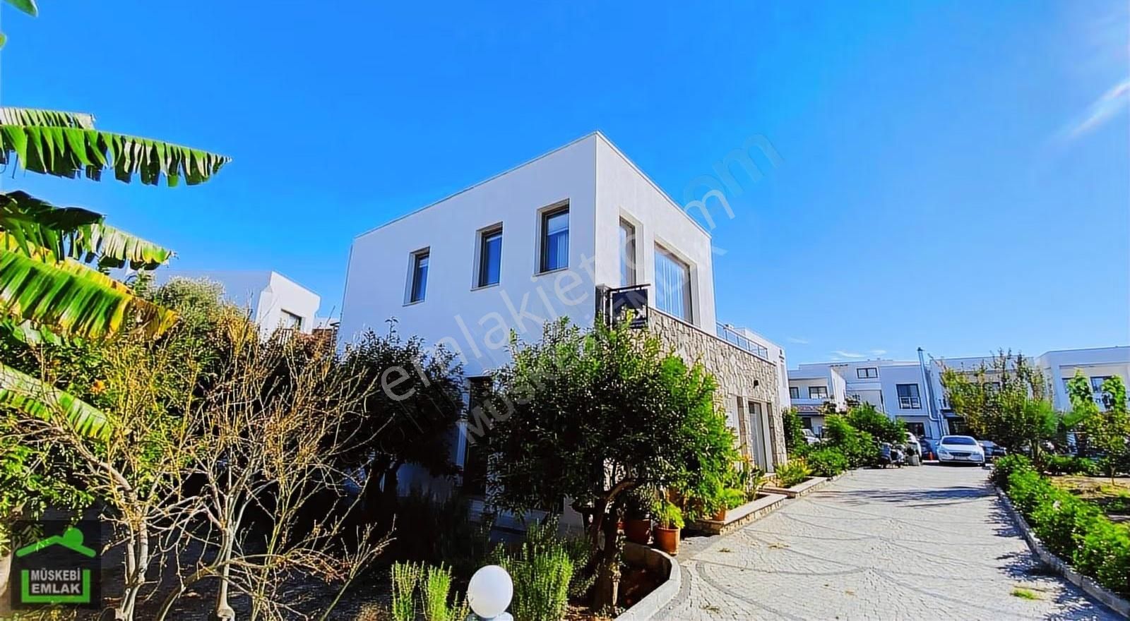 Bodrum Bitez'de Cadde Capheli Üst Kat Kiralık Ofis - Görsel 7