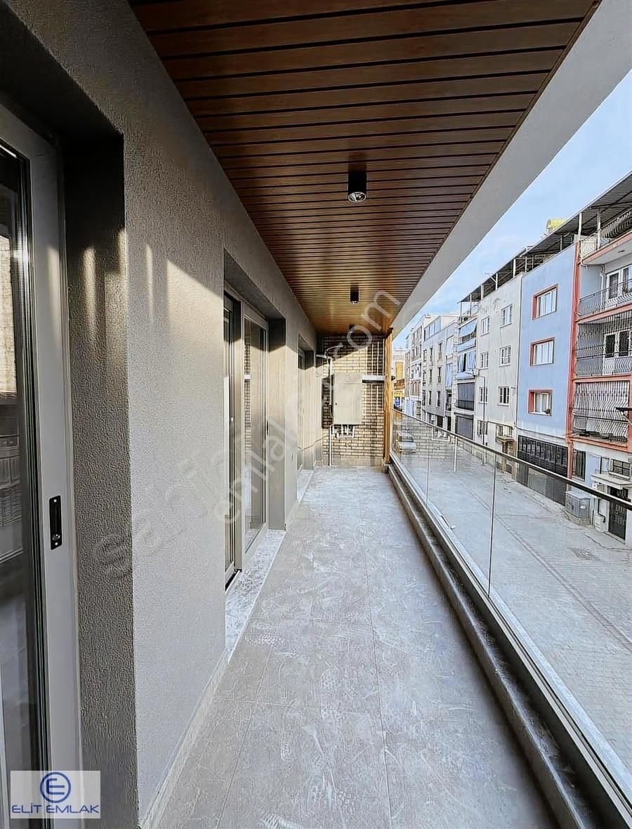 Girne Mahallesi Kapalı Otoparklı Lüks 2+1 Ara Kat Daire - Görsel 16