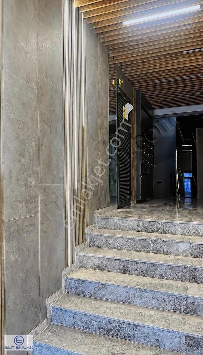 Girne Mahallesi Kapalı Otoparklı Lüks 2+1 Ara Kat Daire - Görsel 9