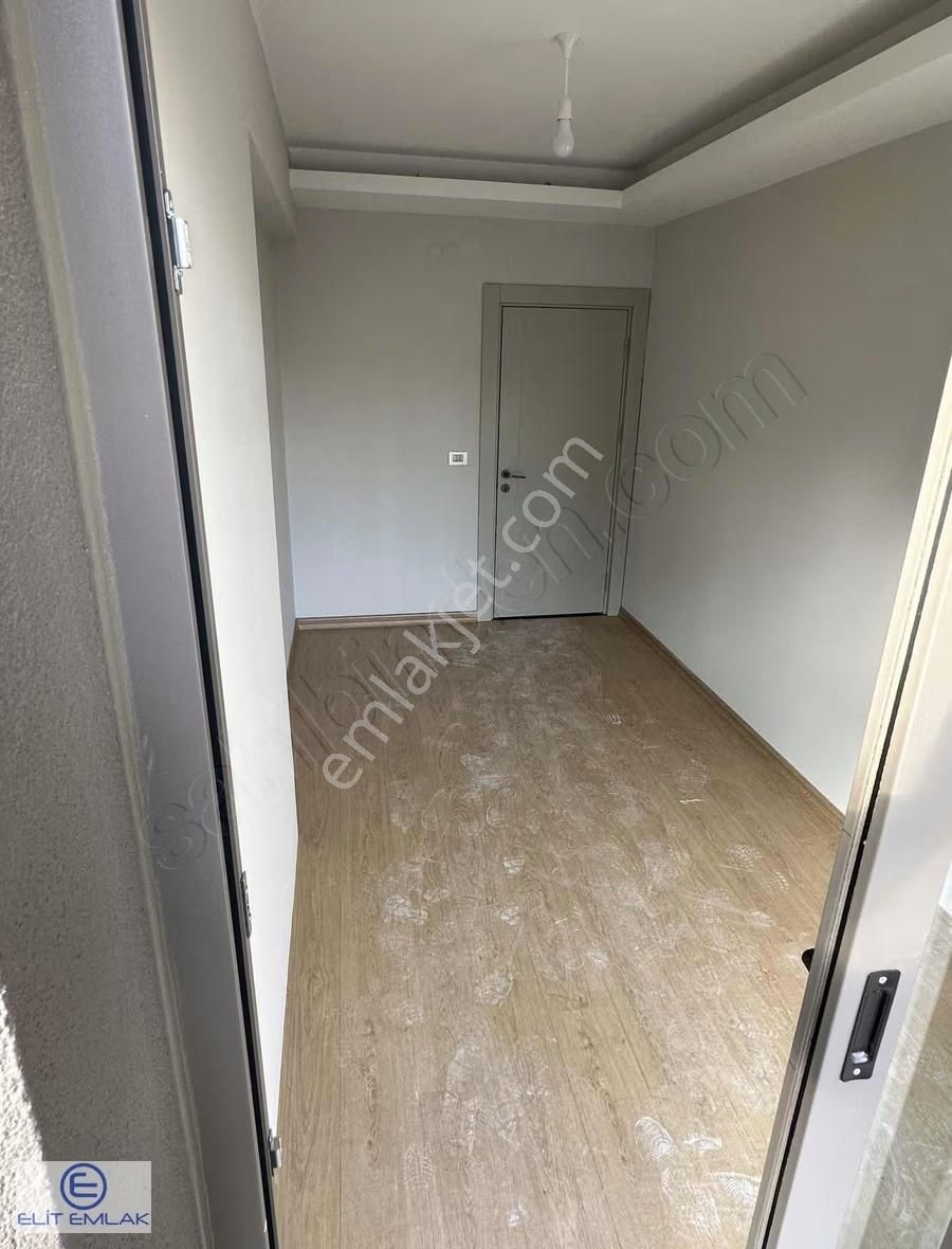 Girne Mahallesi Kapalı Otoparklı Lüks 2+1 Ara Kat Daire - Görsel 12