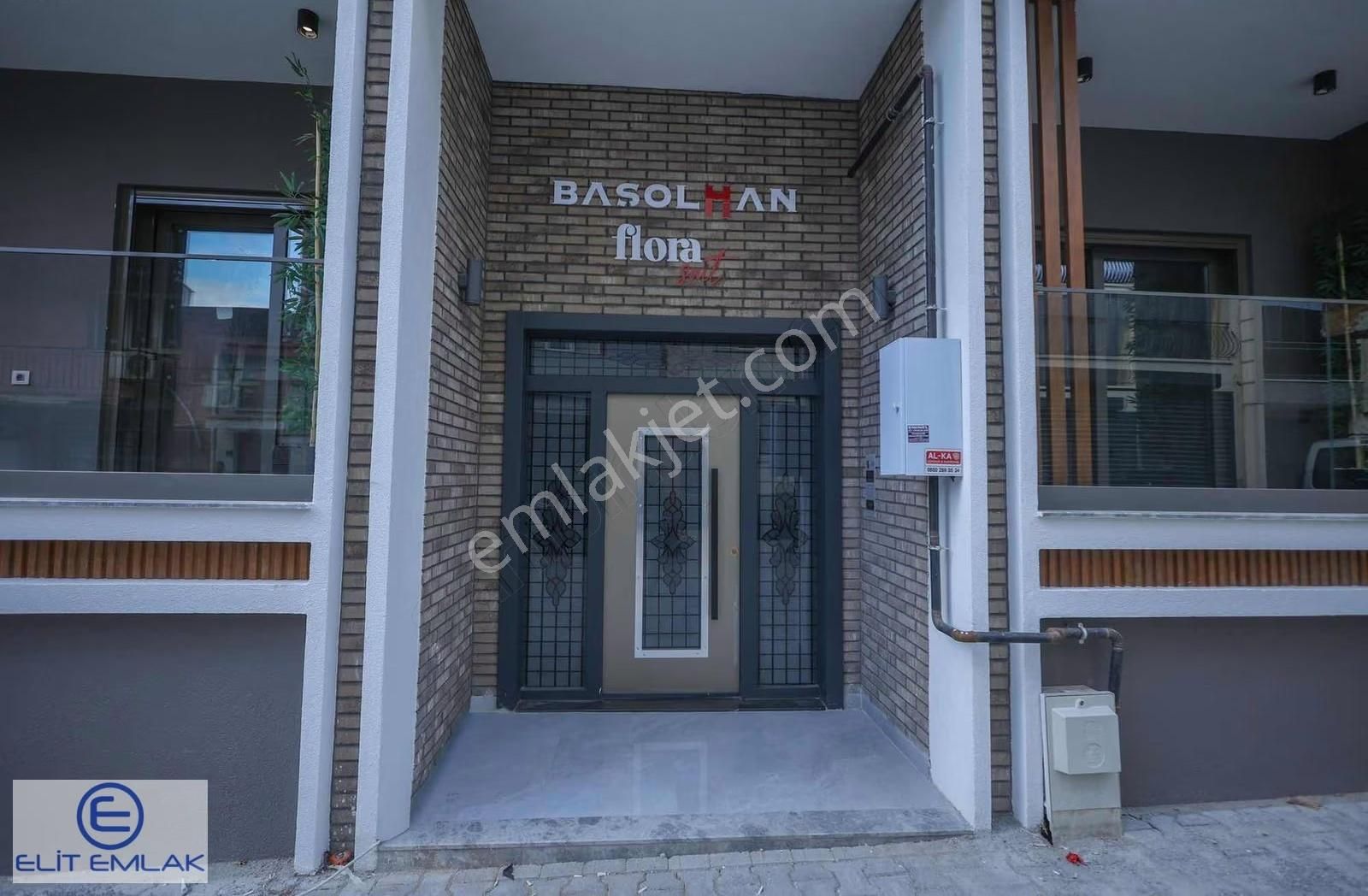 Girne Mahallesi Kapalı Otoparklı Lüks 2+1 Ara Kat Daire - Görsel 2