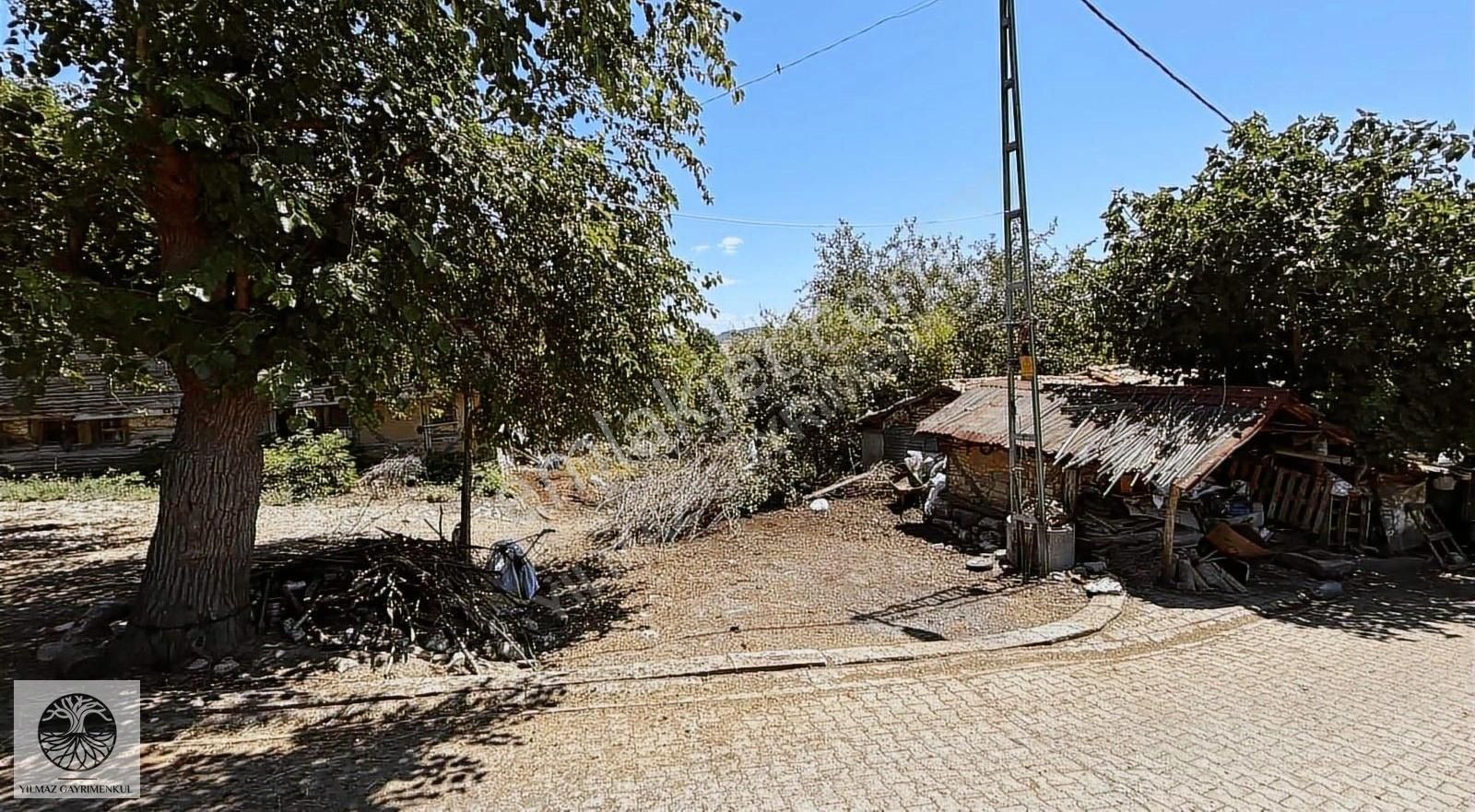 Şile Geredeli Köy Merkezinde Yola Cephe Arsa - Görsel 2