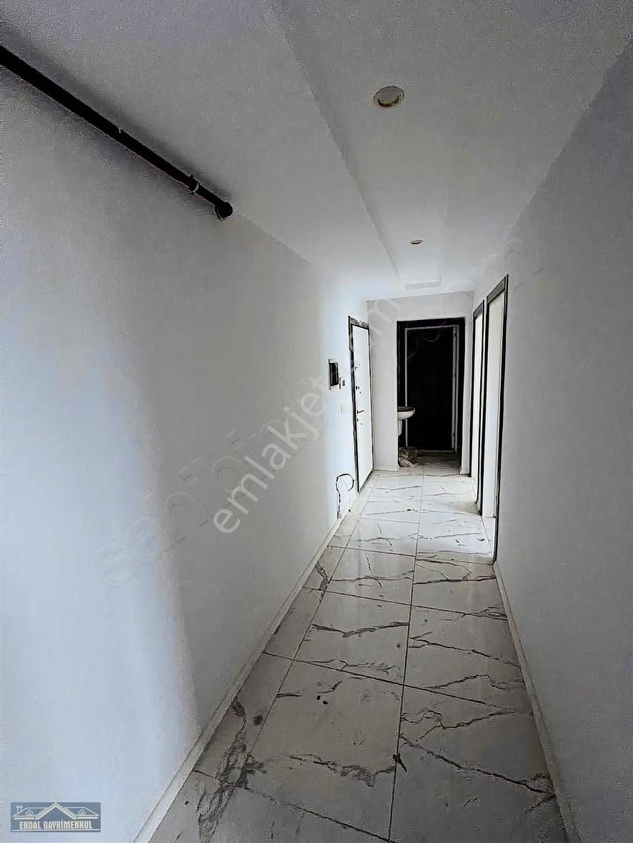 Cadde Üzeri Sıfır Arakat Asansörlü Daire - Görsel 9