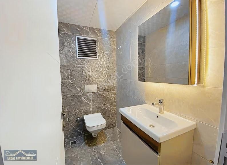 Şemikler'de Site İçinde Satılık 2+1 Ara Kat Daire - Görsel 24