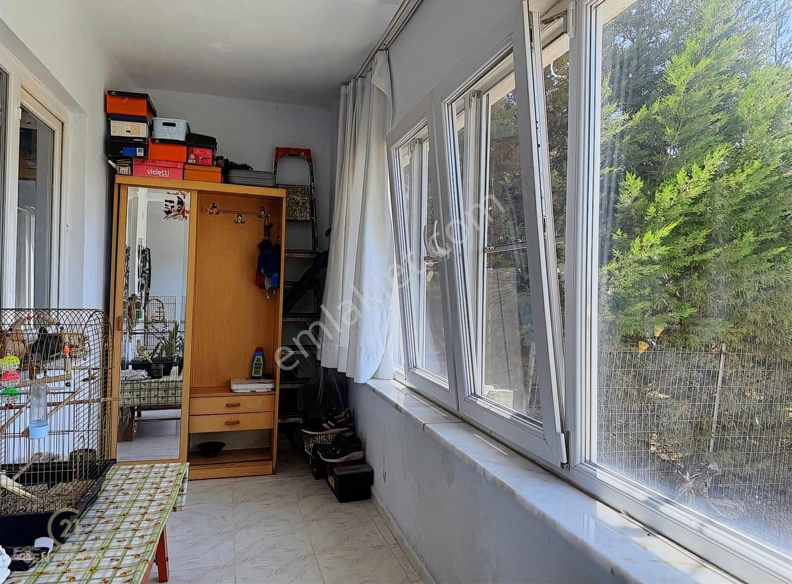 Century21 Bal Pamukçu Dişbudak Köyünde İki Katlı Müstakil Ev - Görsel 9