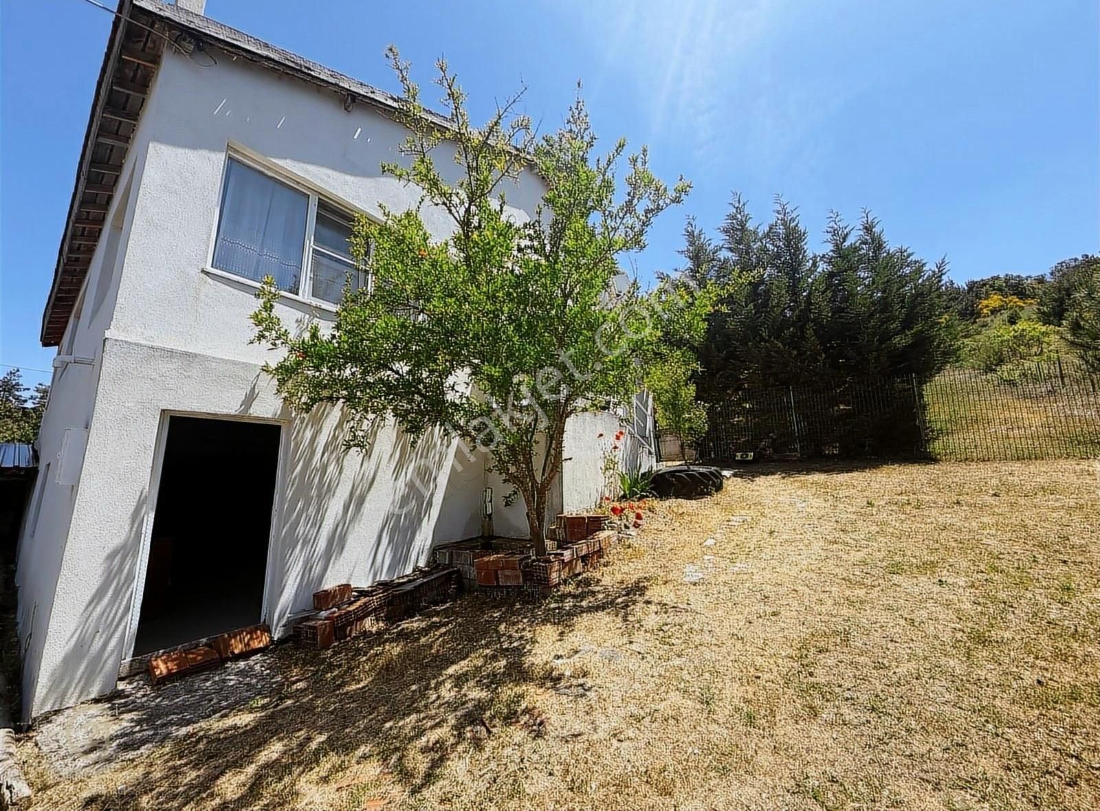 Century21 Bal Pamukçu Dişbudak Köyünde İki Katlı Müstakil Ev - Görsel 3