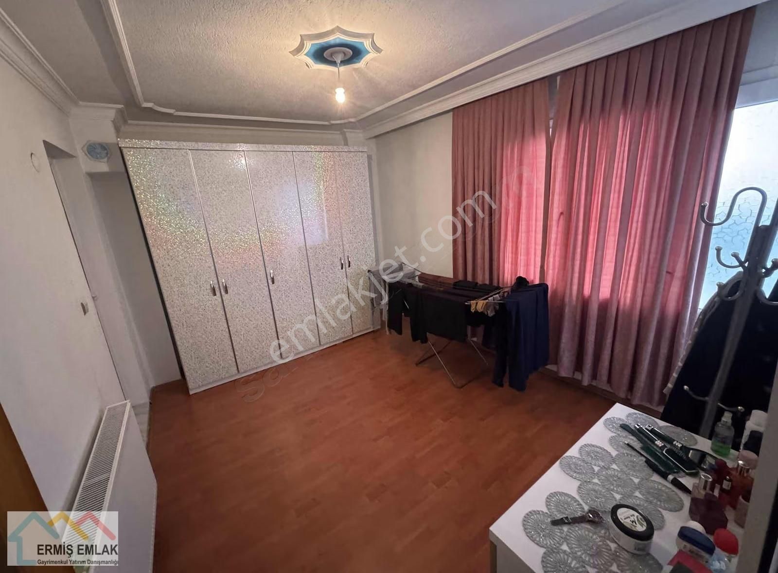 Satılık 3+1 Doğalgazlı Daire - Görsel 8