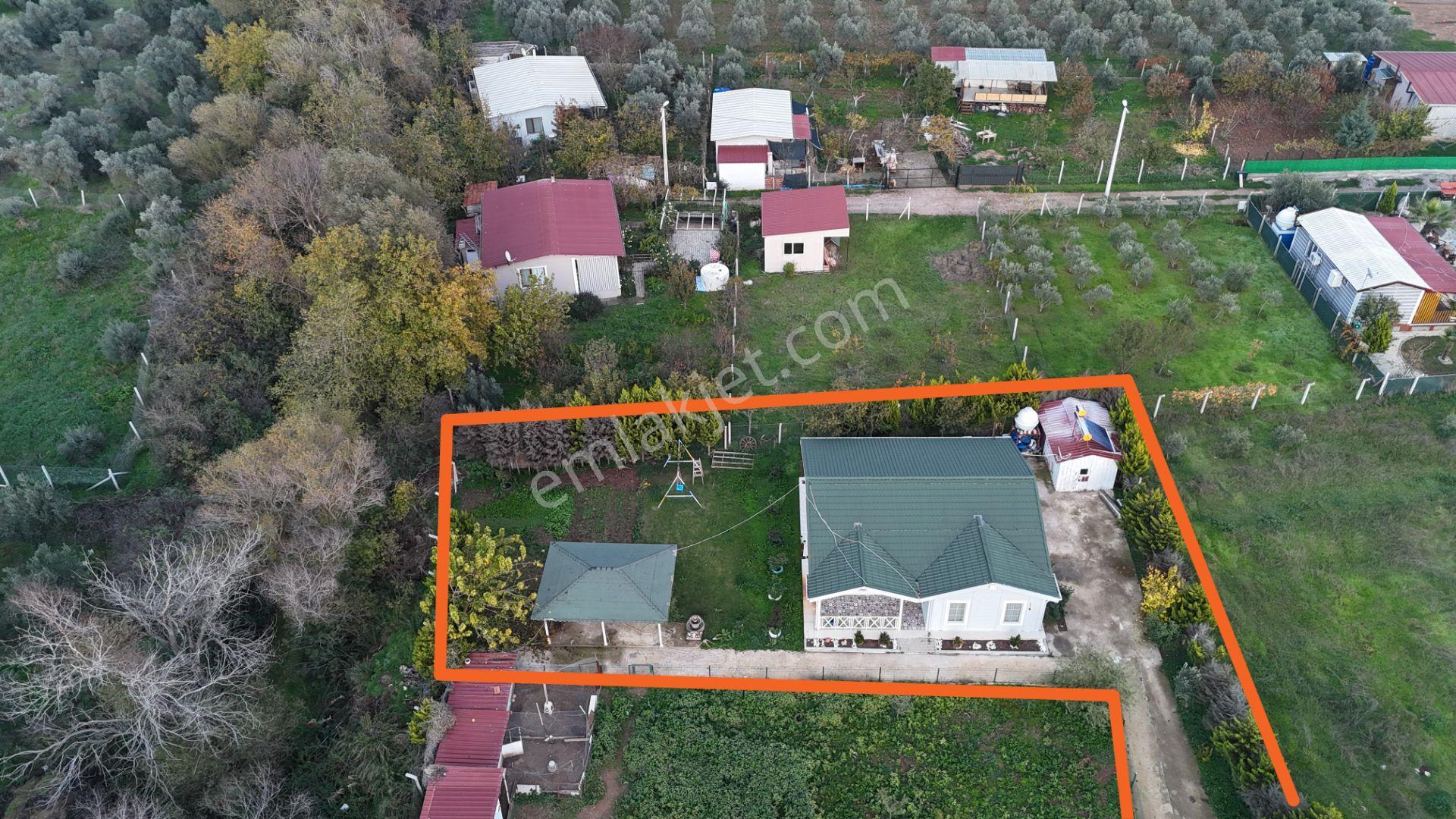 Oğlananasında 500 M2 Arsa 135 M2 2+1 Bahçeli Ev Kamelya Depo Menderes İzmir - Görsel 2