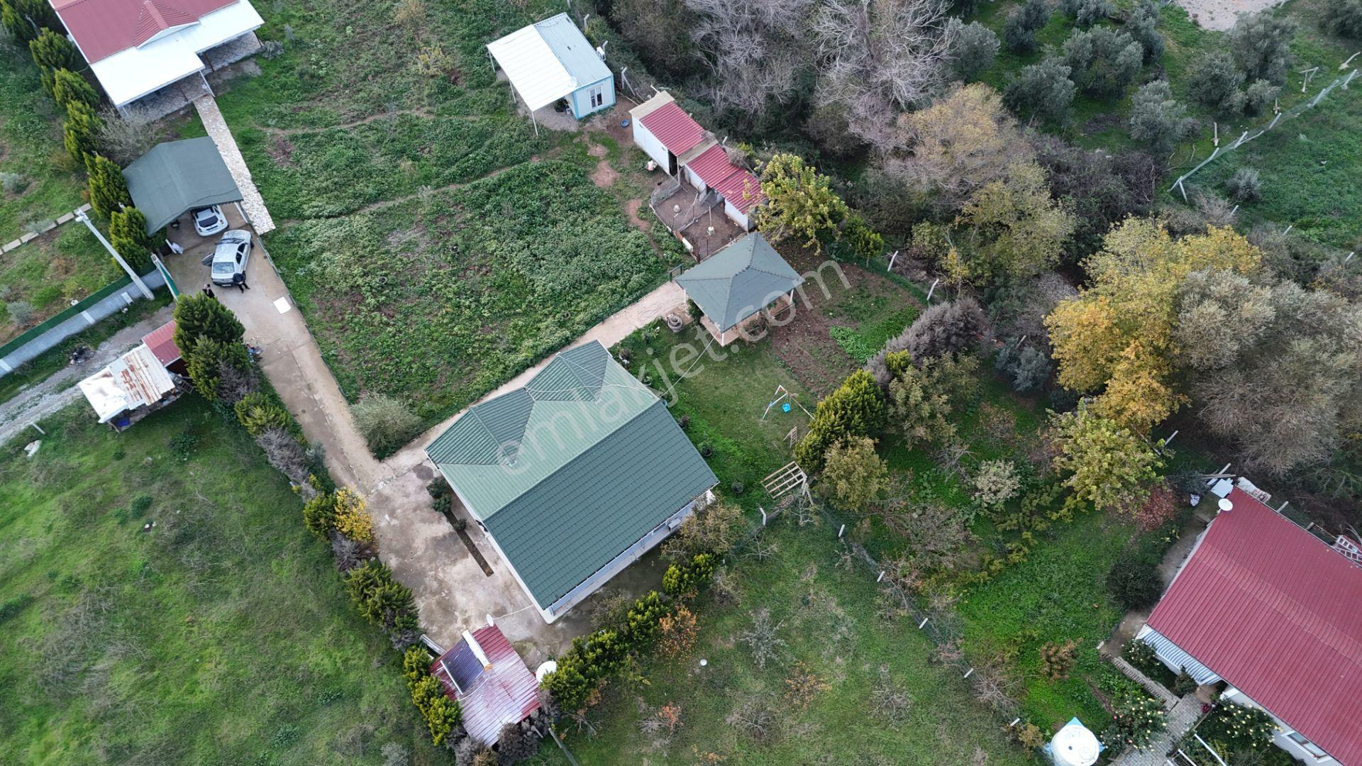 Oğlananasında 500 M2 Arsa 135 M2 2+1 Bahçeli Ev Kamelya Depo Menderes İzmir - Görsel 11