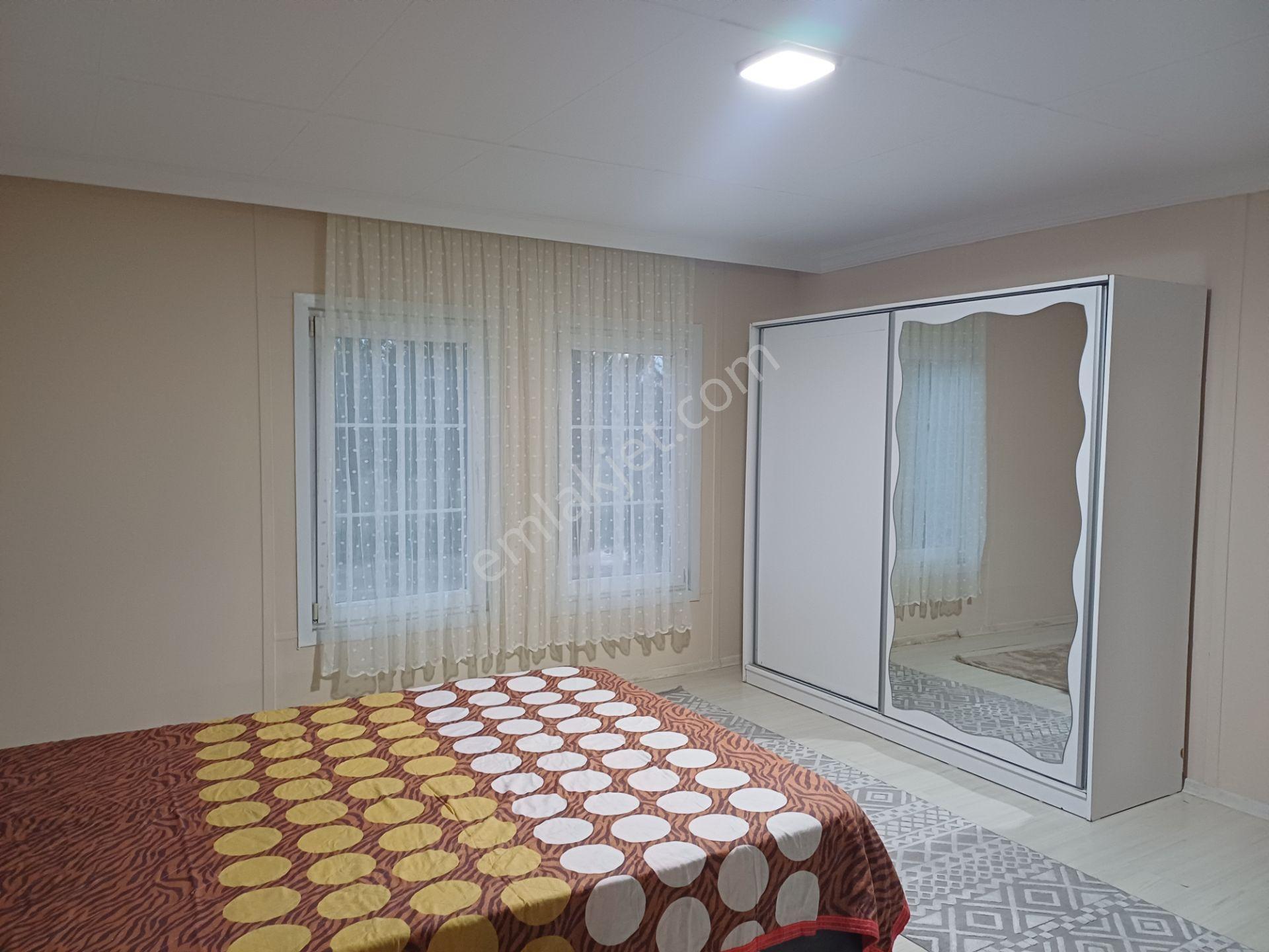 Oğlananasında 500 M2 Arsa 135 M2 2+1 Bahçeli Ev Kamelya Depo Menderes İzmir - Görsel 14