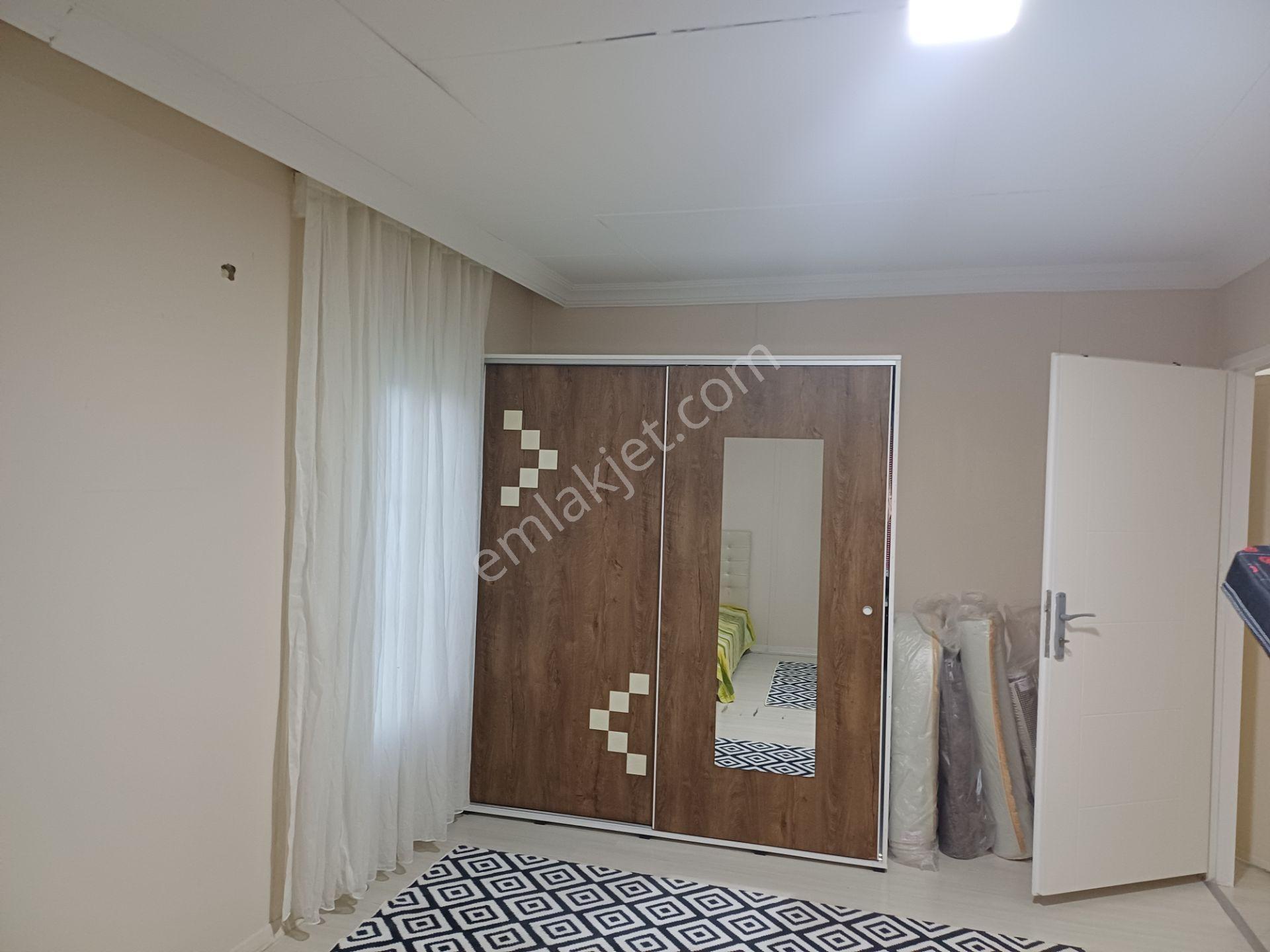 Oğlananasında 500 M2 Arsa 135 M2 2+1 Bahçeli Ev Kamelya Depo Menderes İzmir - Görsel 17