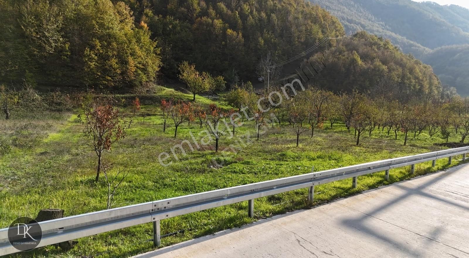 Deniz'den Akçat Mh'de İçinde Ev Bulunan %5 İmarlı Tarla - Görsel 3