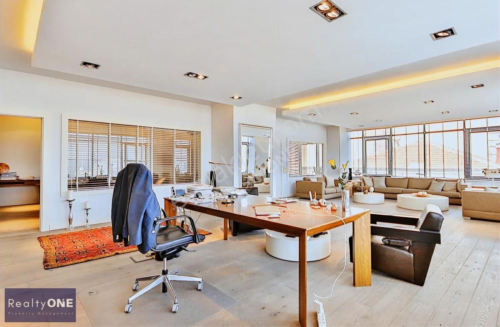 R-one Karaköy Galataport Fransız Geçit Prestijli Kiralık Ofis - Görsel 31
