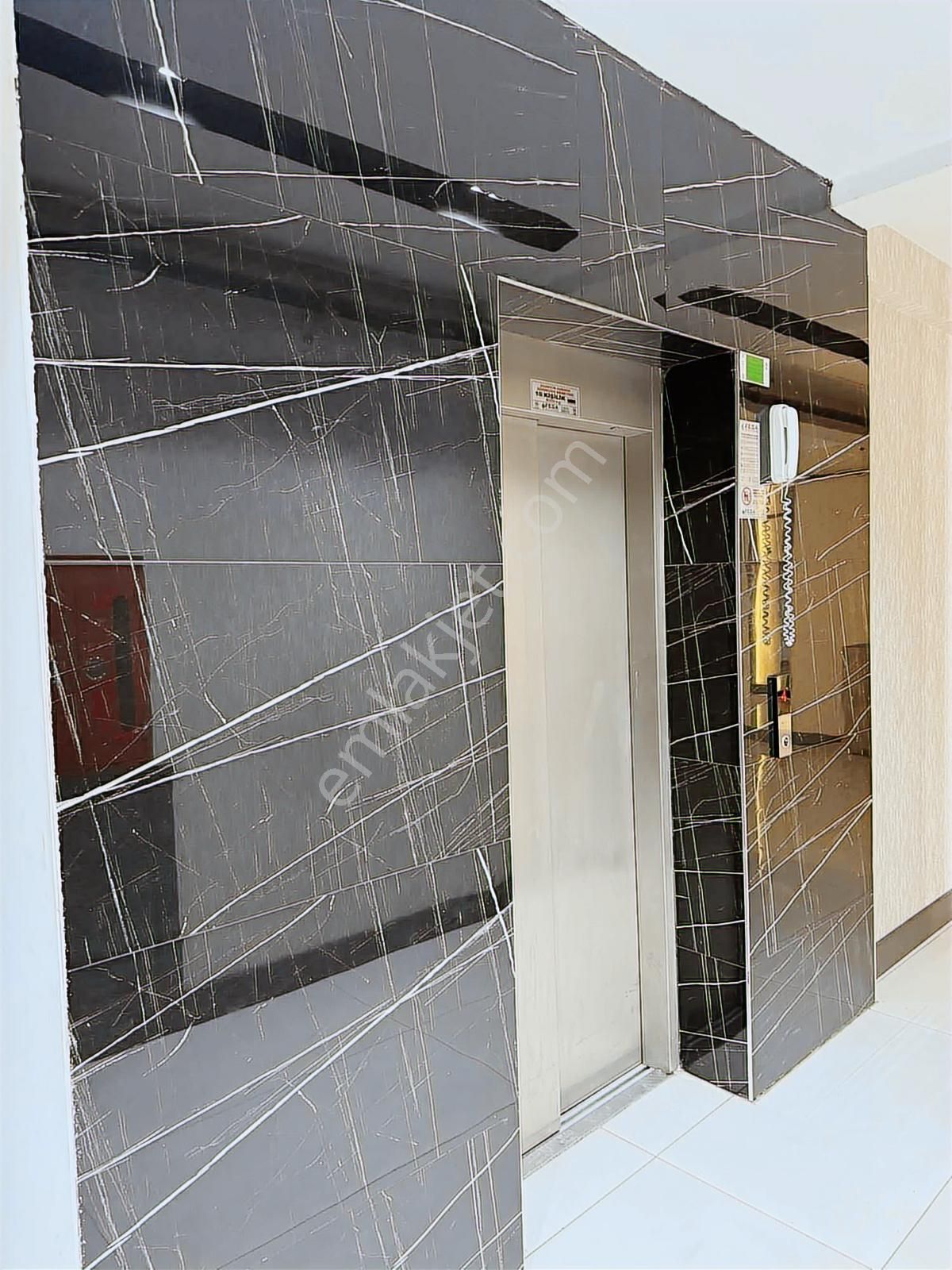 Ayalp'ten Fıstıklığın Prestijli Projesinde Satılık 3+1 Lüx Daire - Görsel 3