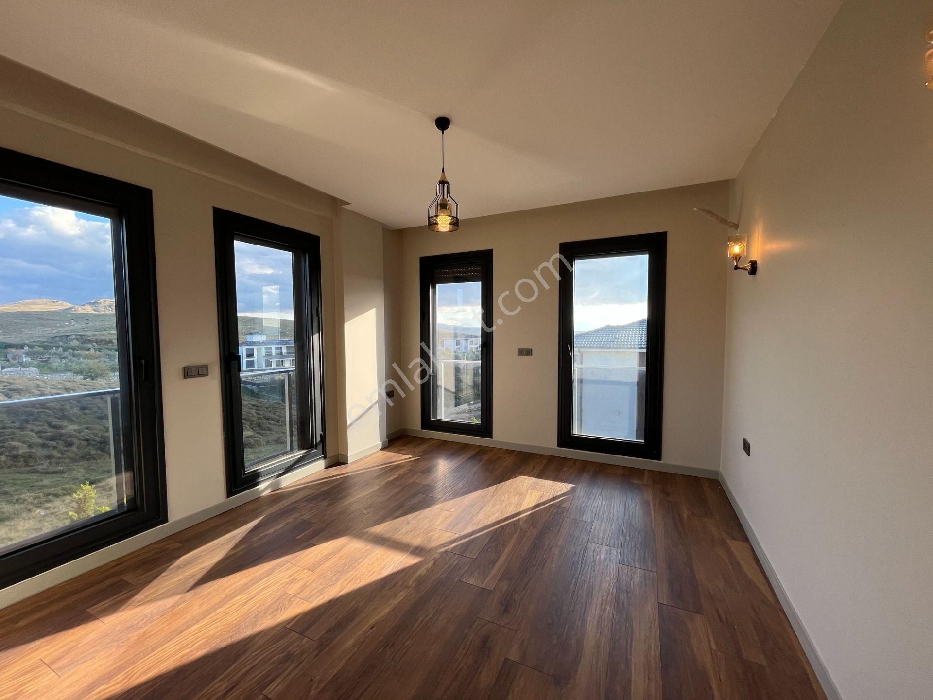 Seferihisar Bahçeşehir – Özel Yaşam Konseptli Lüks Villa - Görsel 18