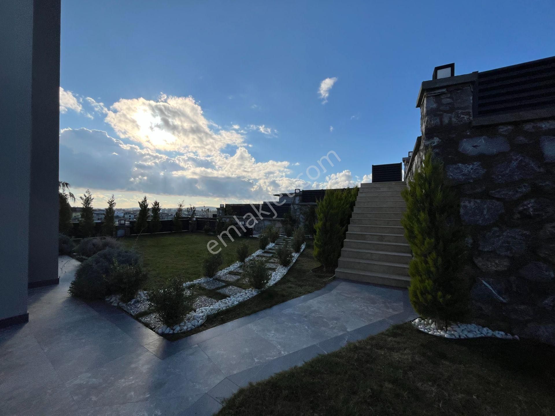 Seferihisar Bahçeşehir – Özel Yaşam Konseptli Lüks Villa - Görsel 31