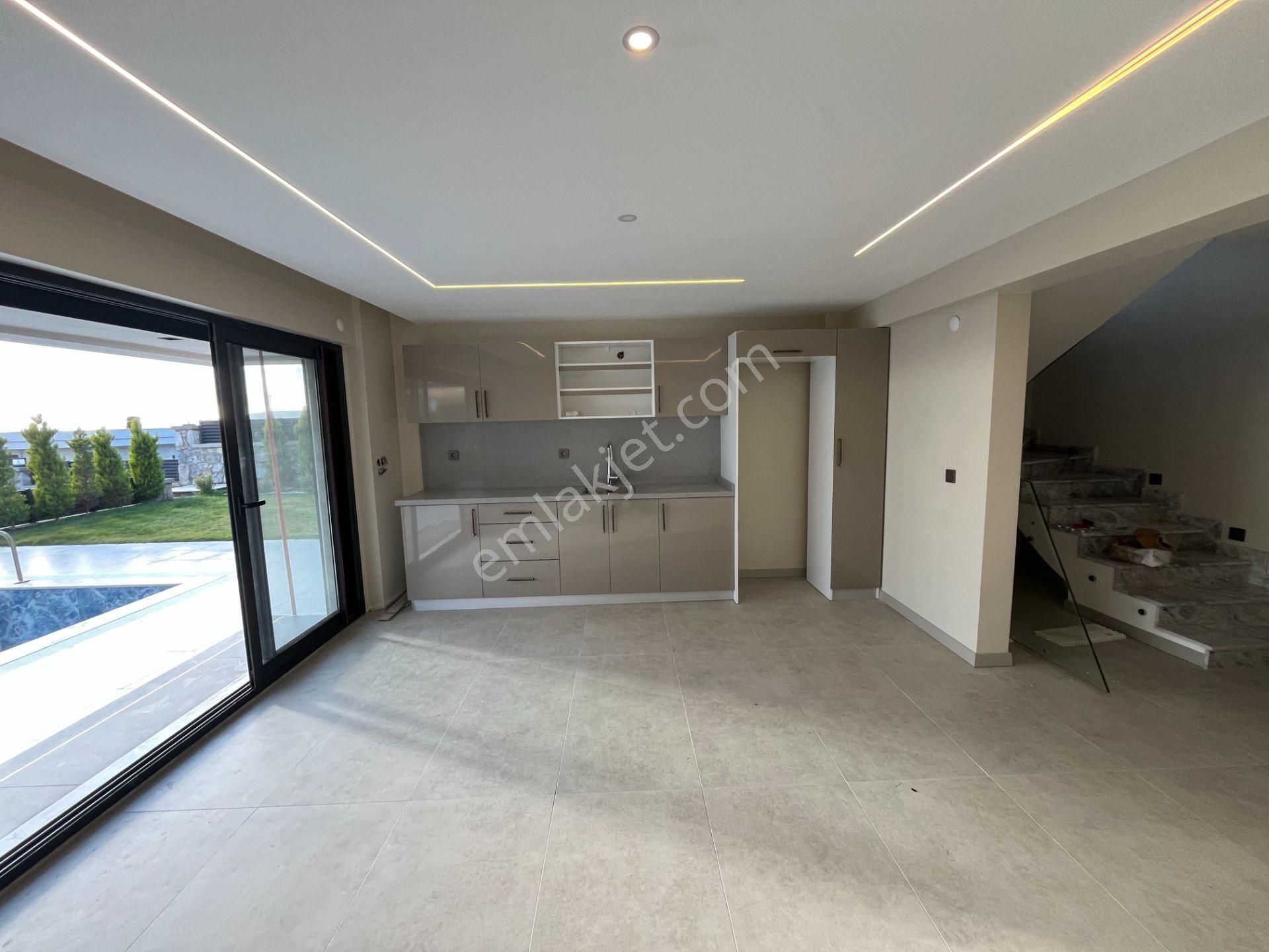 Seferihisar Bahçeşehir – Özel Yaşam Konseptli Lüks Villa - Görsel 23