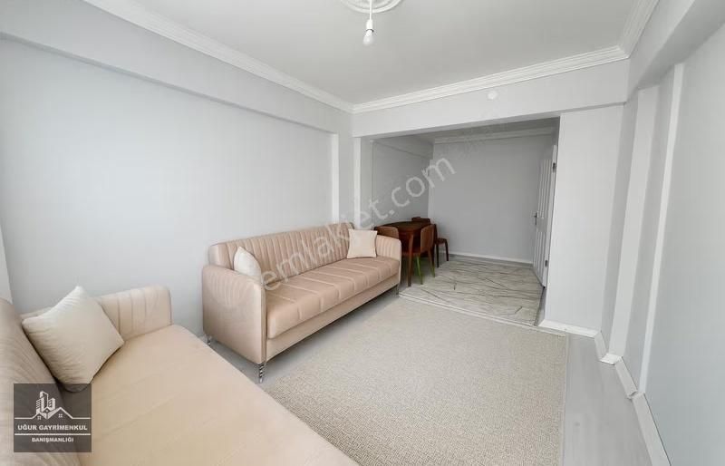 Uğur Gayrimenkul'den Full Yapılı Ve Eşyalı Satılık 2+1 Daire