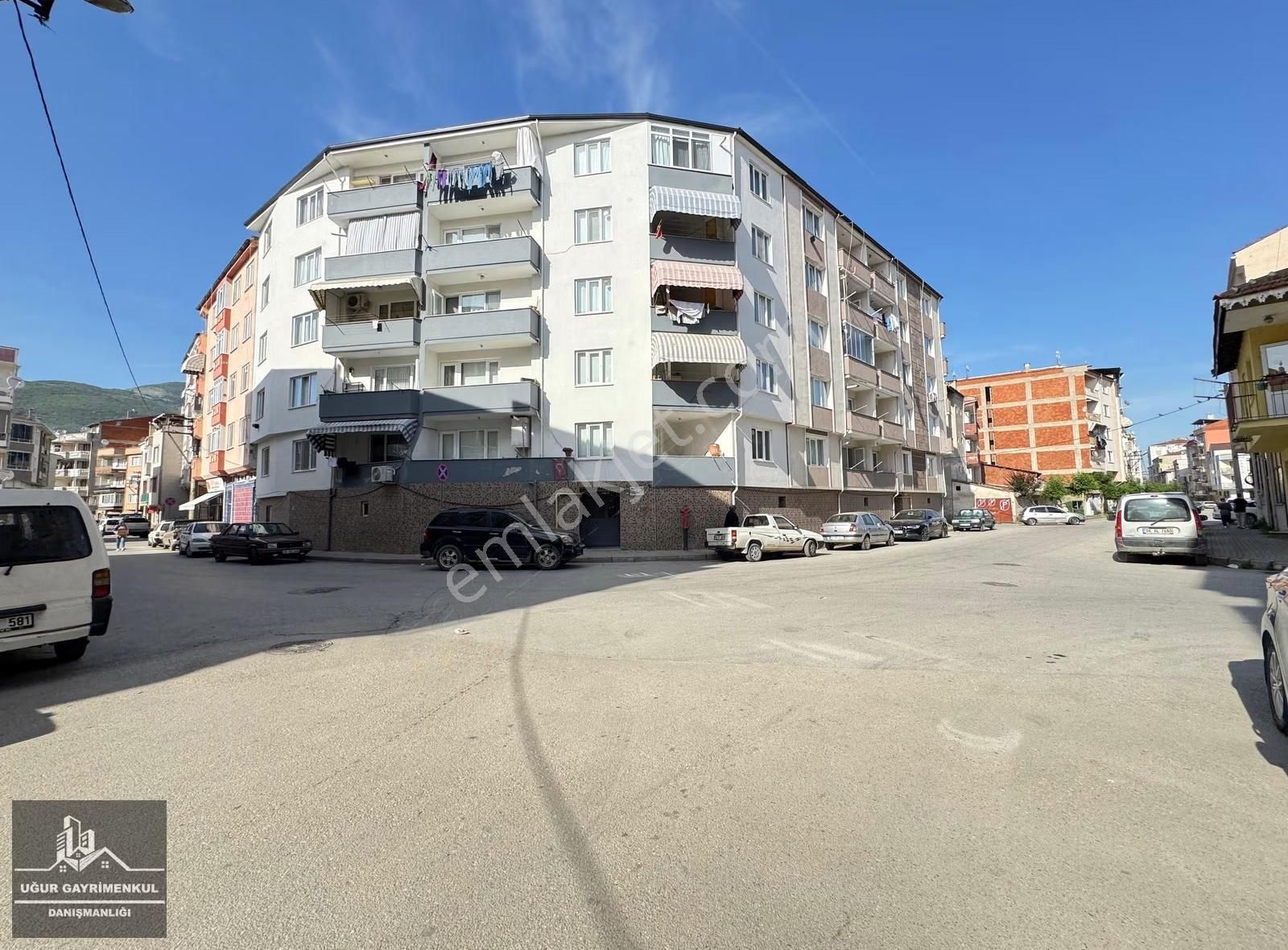 Uğur Gayrimenkul'den Şehir Merkezinde Ara Kat Satılık 2+1 Daire - Görsel 20