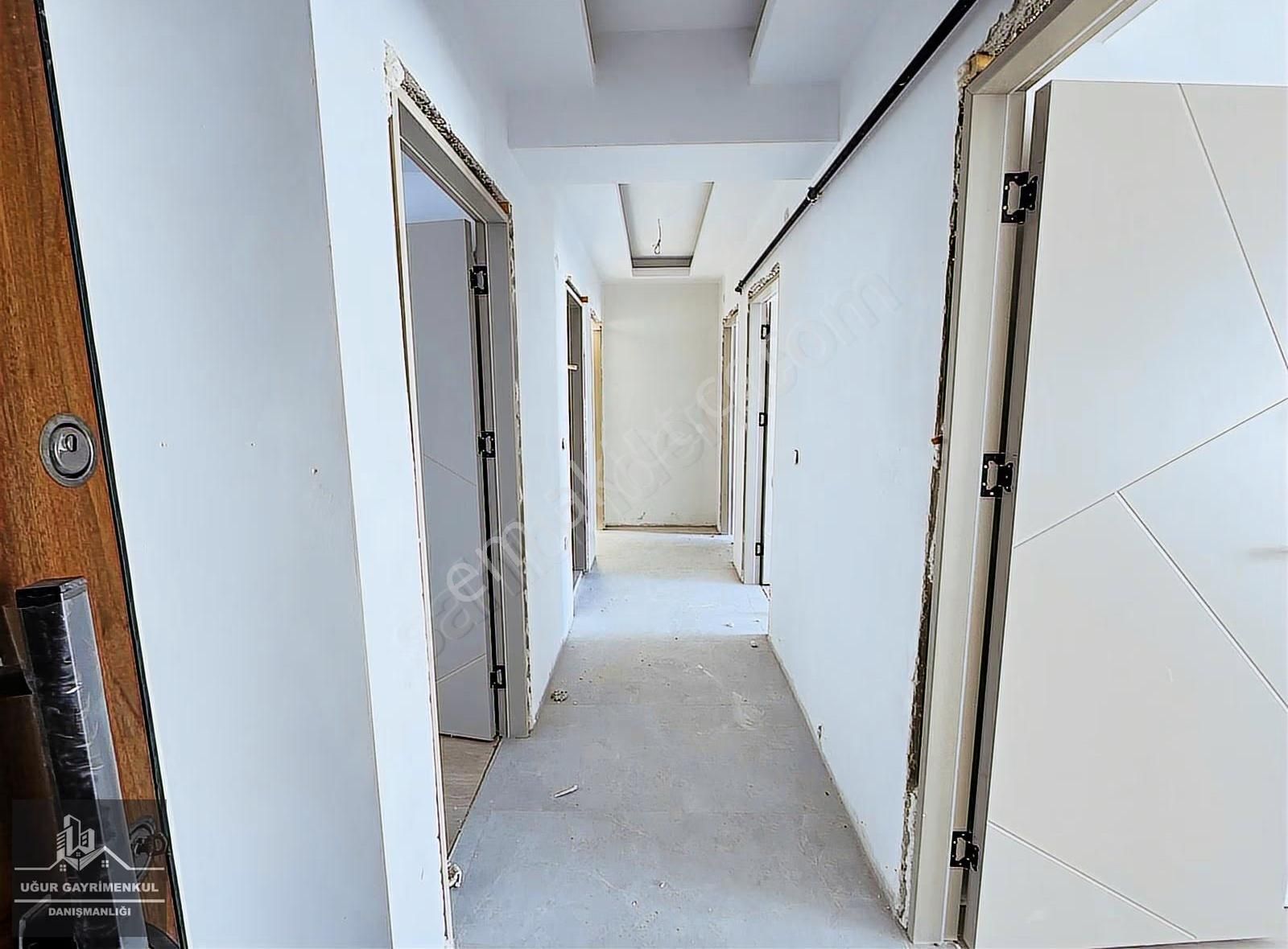 Uğur Gayrimenkul'den Manastır'da Modern Tasarımlı 3+1 Daire - Görsel 18