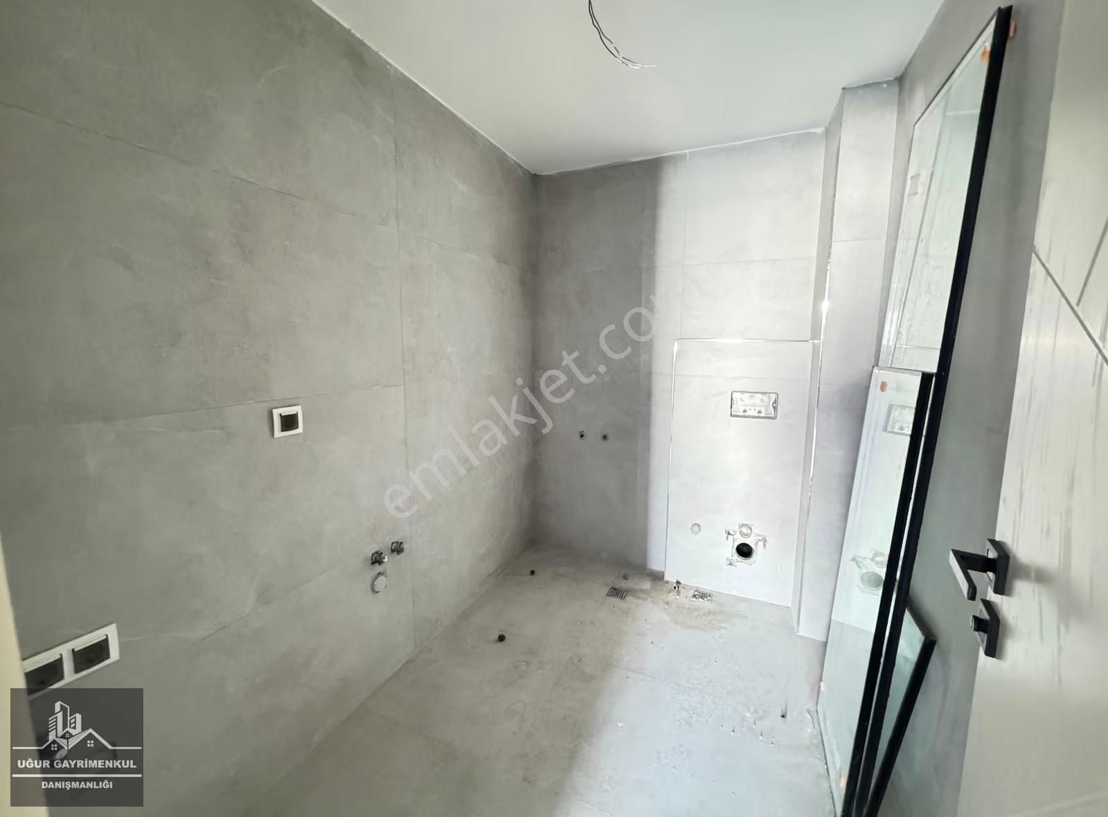 Uğur Gayrimenkul'den Manastır'da Modern Tasarımlı 3+1 Daire - Görsel 6