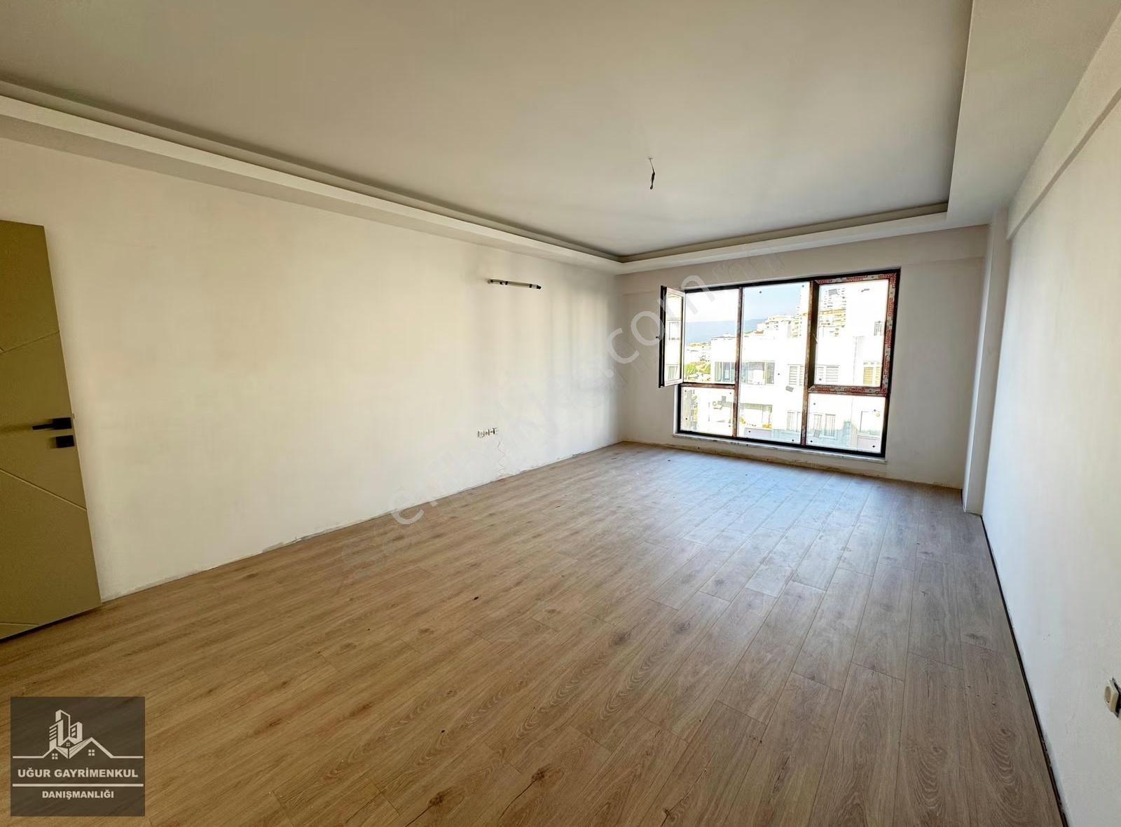 Uğur Gayrimenkul'den Manastır'da Modern Tasarımlı 3+1 Daire - Görsel 4