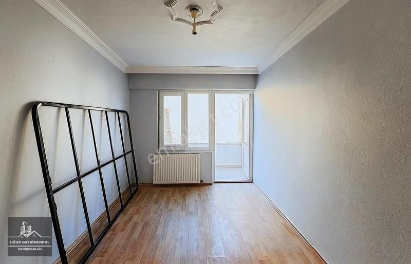 Uğur Gayrimenkul'den Orhangazi Caddesinde Satılık 3+1 Daire - Görsel 8