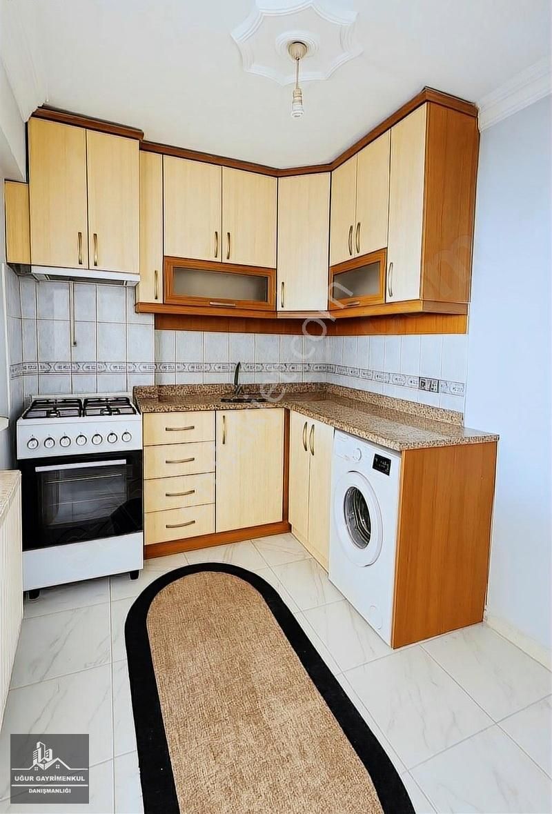 Uğur Gayrimenkul'den Orhangazi Caddesinde Satılık 3+1 Daire - Görsel 2