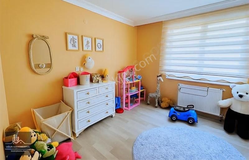 Uğur Gayrimenkul'den Manastır'da Geniş Ve Modern 3+1 Daire - Görsel 22