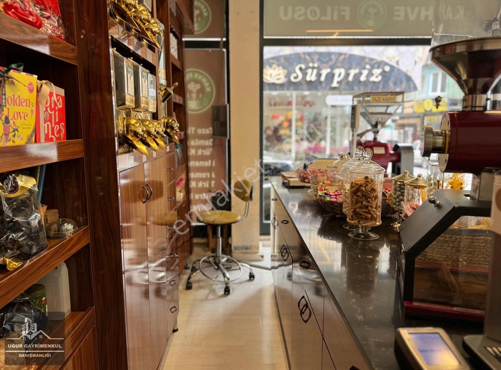 Uğur Gayrimenkulden Cadde Üzerinde Devren Satılık Kahve Dükkanı - Görsel 17