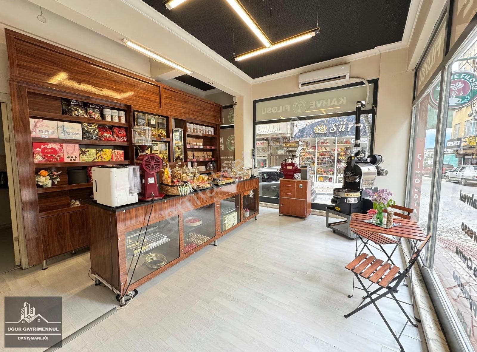 Uğur Gayrimenkulden Cadde Üzerinde Devren Satılık Kahve Dükkanı