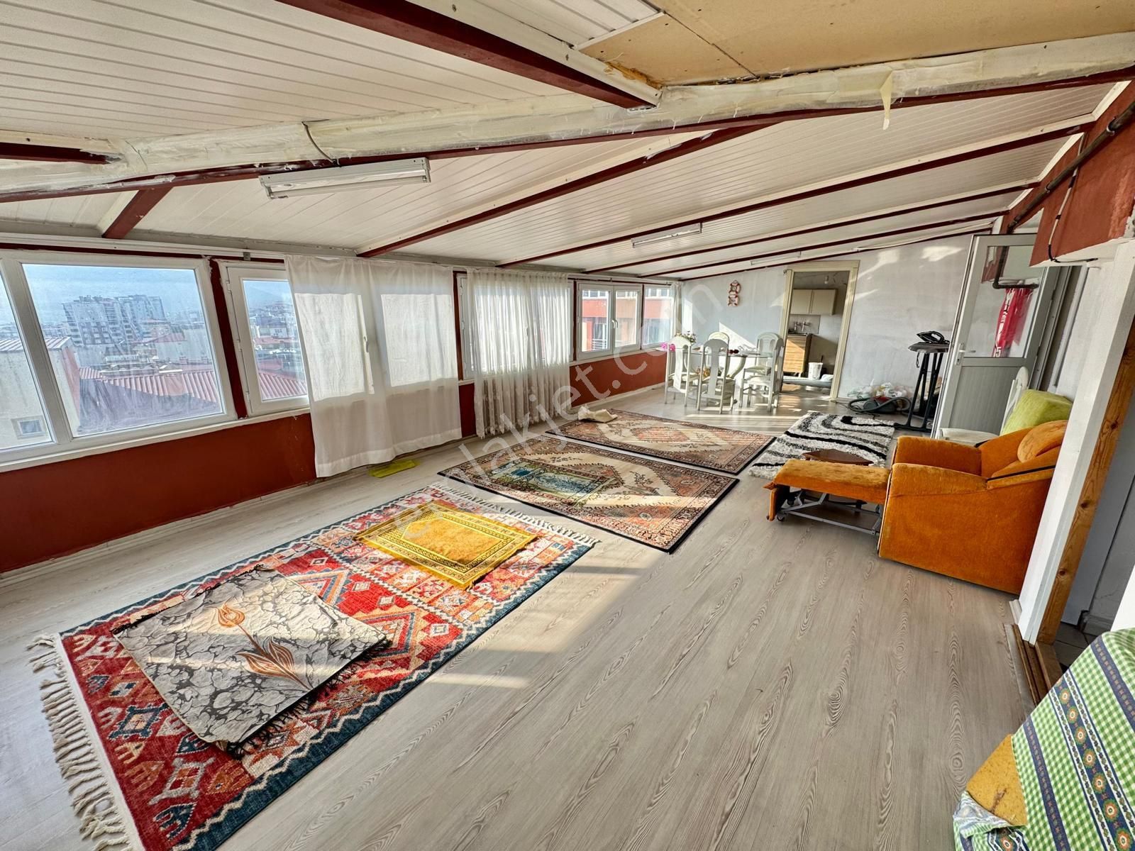 Evim-nur'dan Kışla Mh. 2+1 160 M2 2 Büyük Teraslı Fırsat Daire - Görsel 2