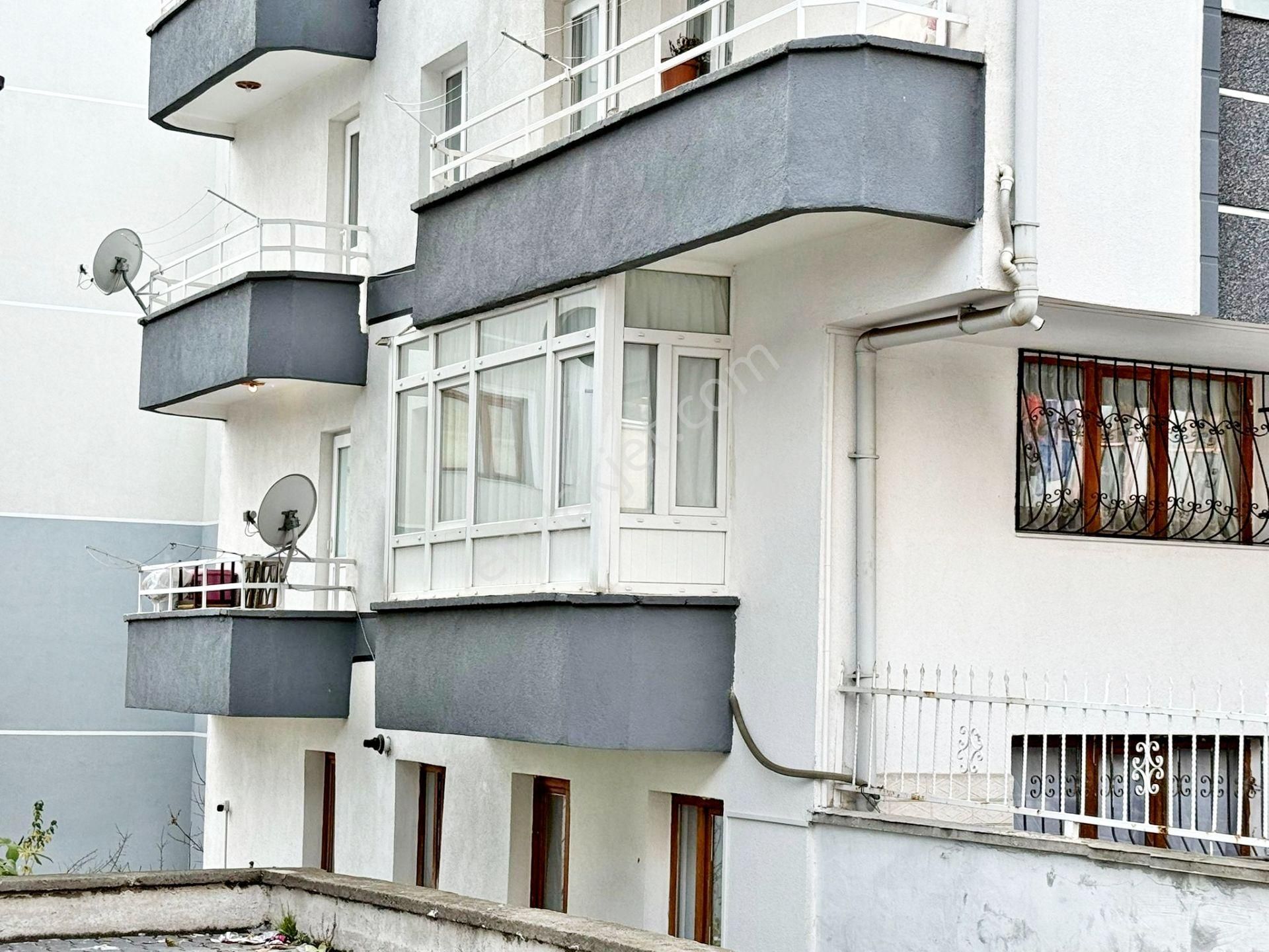 Veranka'dan Şentepe Selim Cad. Üzerinde Fırsat Satılık Daire 3+1 - Görsel 2