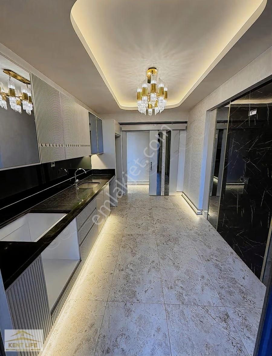 Göktürkte Geniş Stadyum Yanında 2+1 Önü Açık