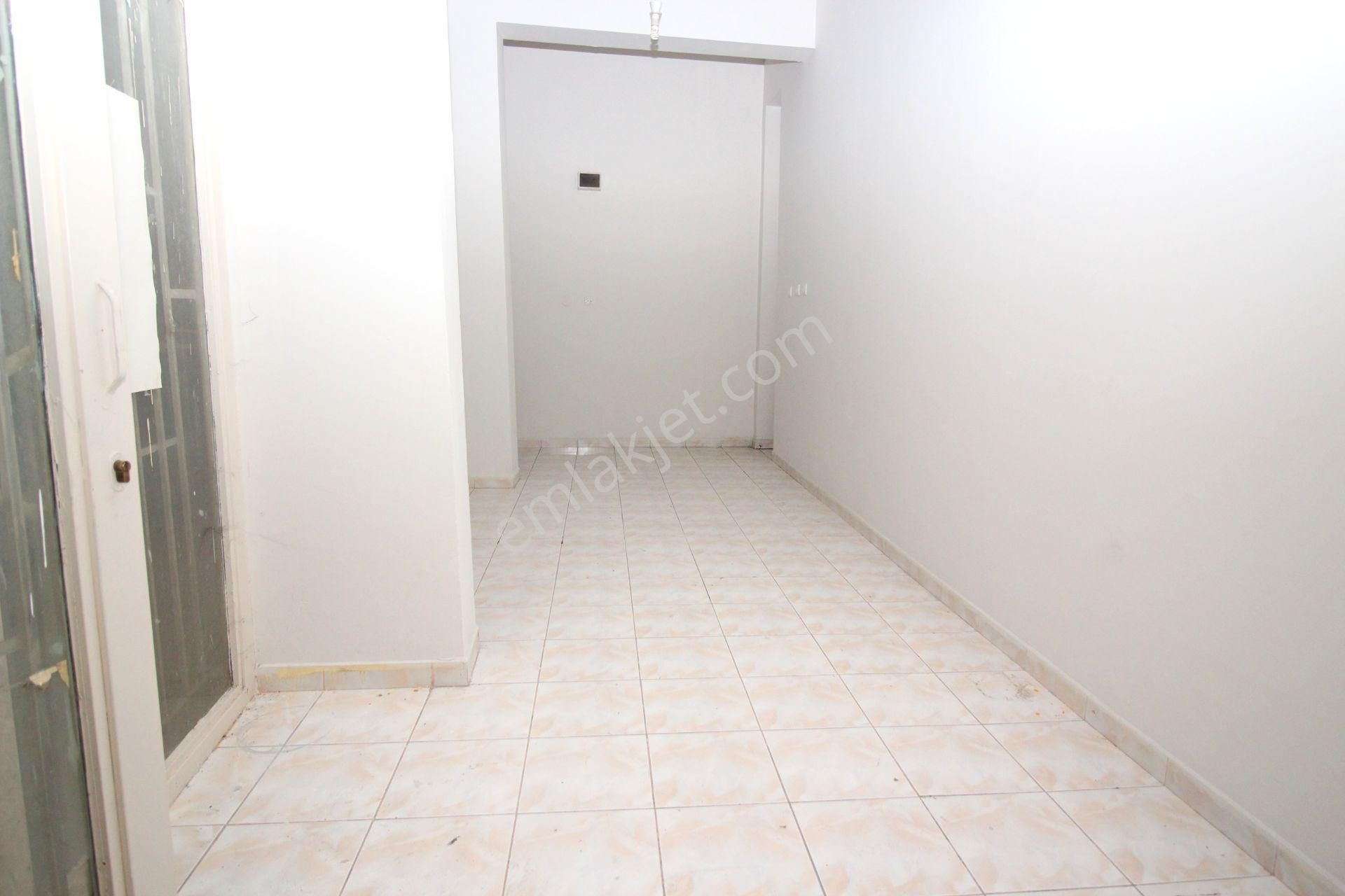 Emre Emlak'tan Piyade'de İstasyon Cadde Yanı Kiralık Dükkan - Görsel 6