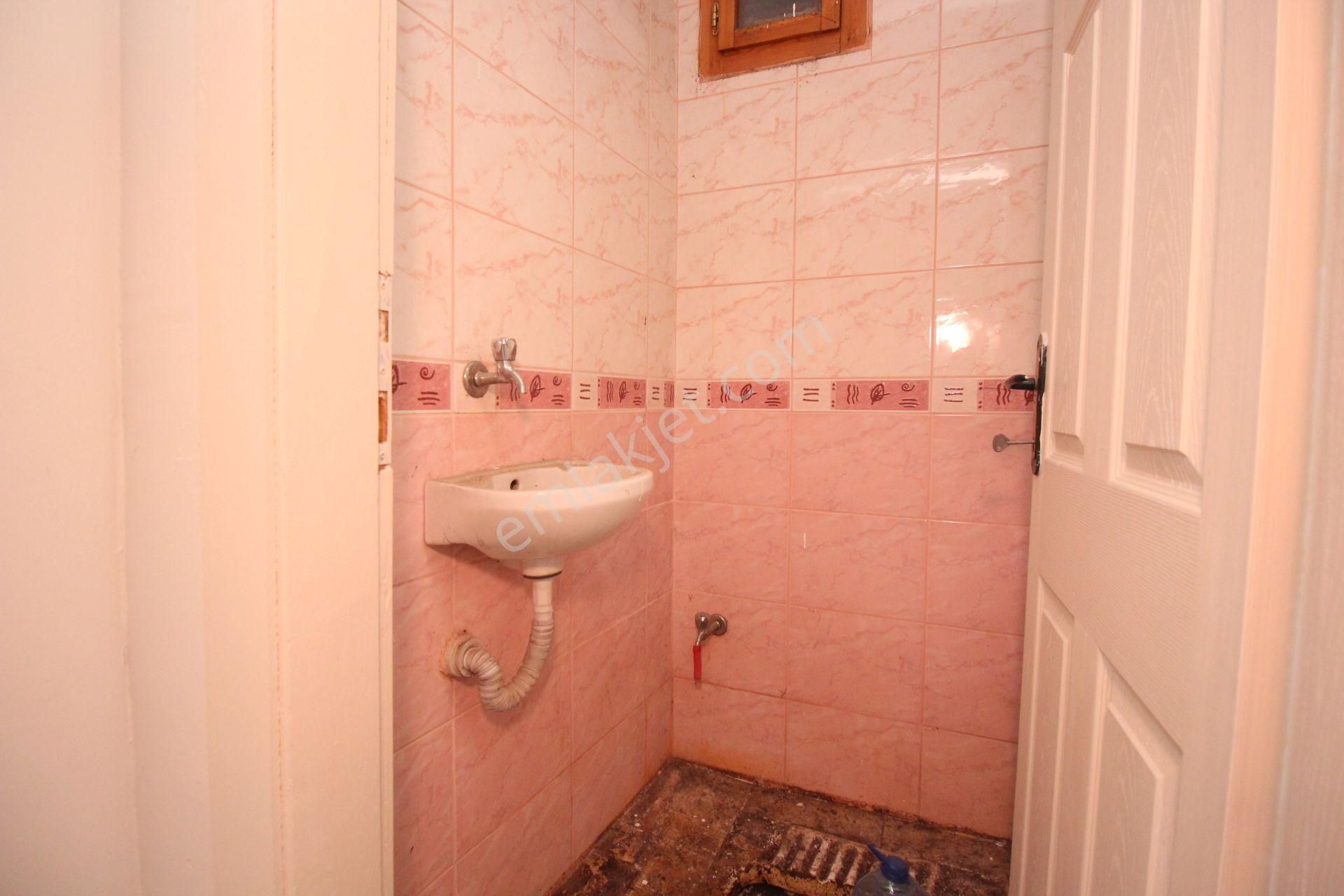 Emre Emlak'tan Piyade'de İstasyon Cadde Yanı Kiralık Dükkan - Görsel 8