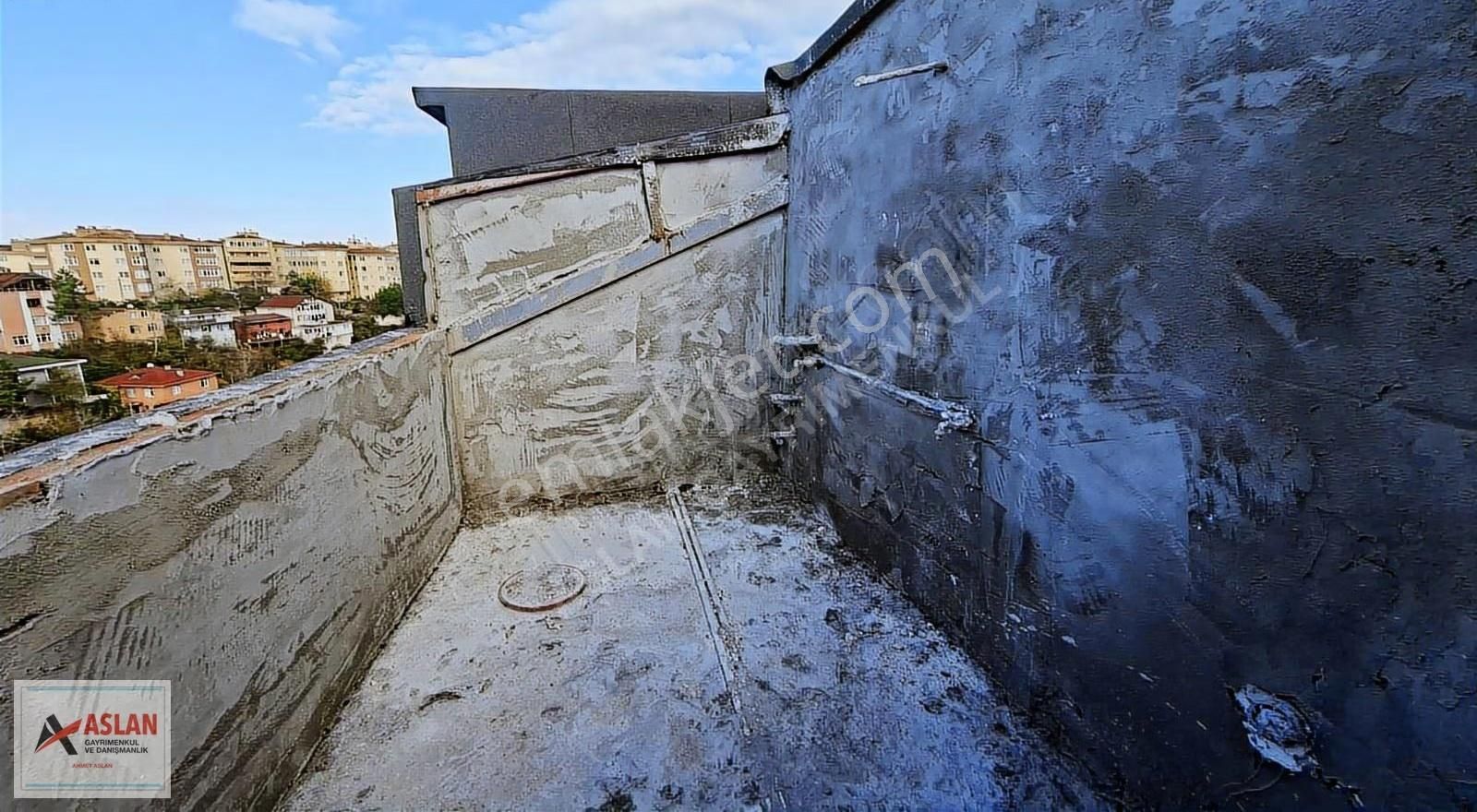 Çengelköyde Merkezi Konumda 4+1 Çatı Dubleksi 130 M2 Önü Açık - Görsel 12