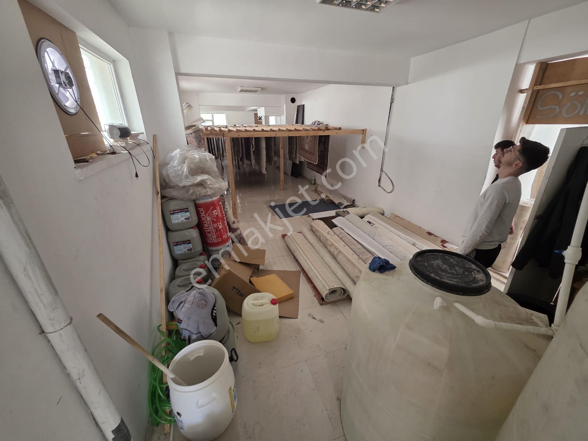 Çambaşı Caddesine Komşu 250 M2 Köşe Konumlu Dükkan - Görsel 9