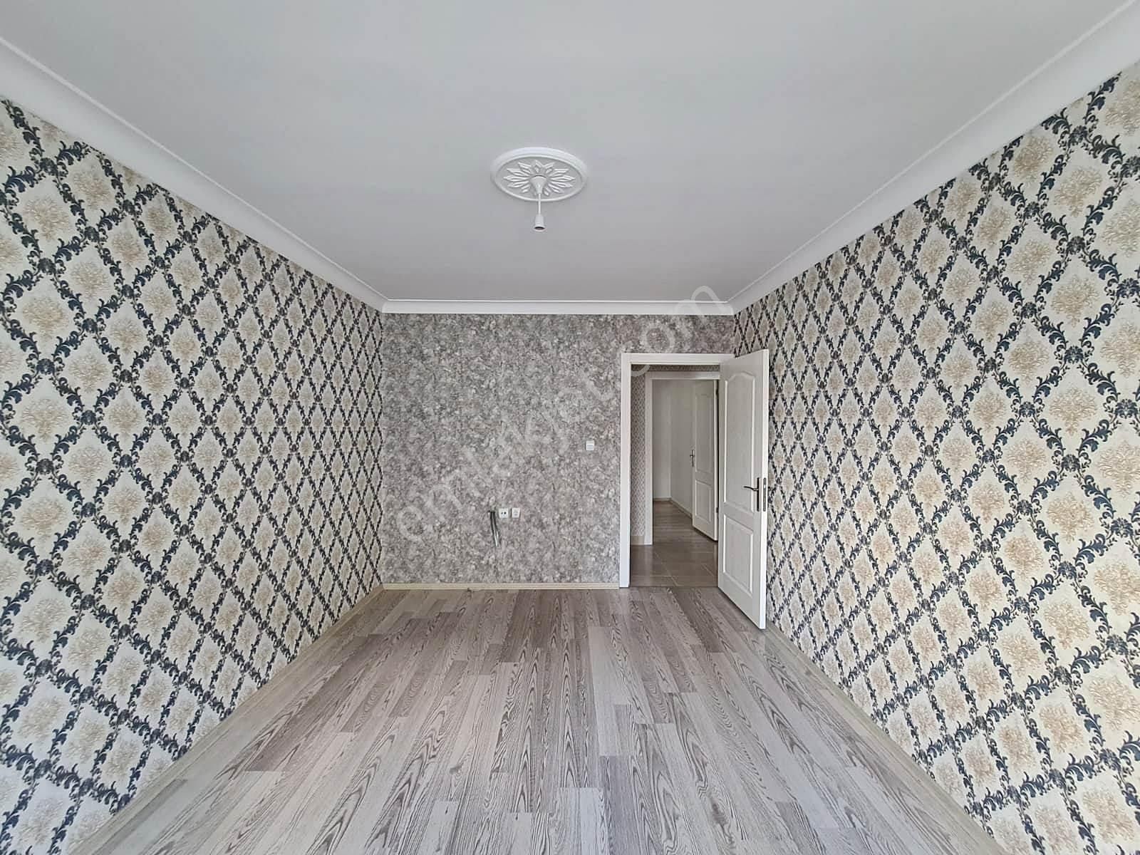 Yükseltepe'de Yeni Binada Asansörlü Cam Balkonlu 3+1 Kiralık - Görsel 17