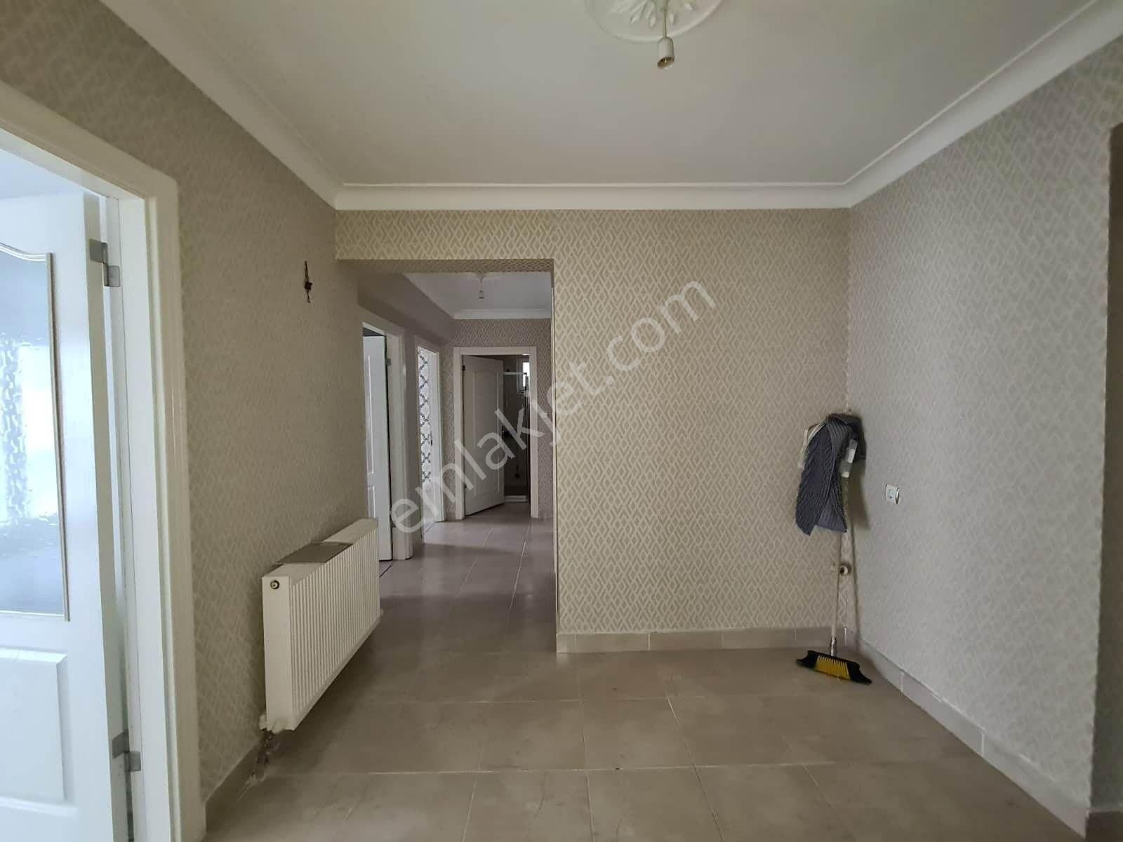 Yükseltepe'de Yeni Binada Asansörlü Cam Balkonlu 3+1 Kiralık - Görsel 15