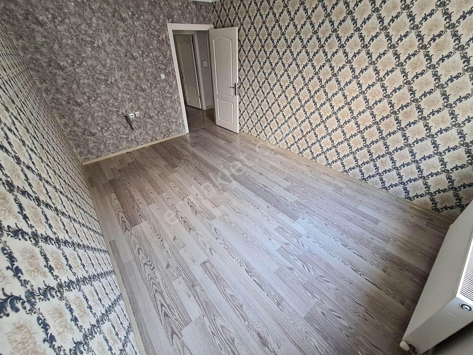 Yükseltepe'de Yeni Binada Asansörlü Cam Balkonlu 3+1 Kiralık - Görsel 19