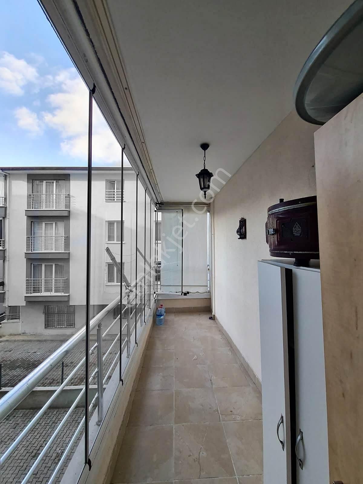 Yükseltepe'de Yeni Binada Asansörlü Cam Balkonlu 3+1 Kiralık - Görsel 6