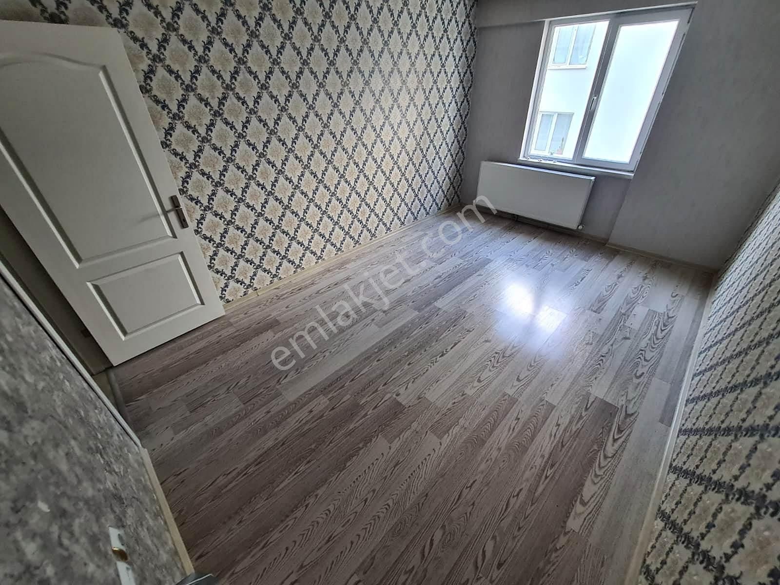 Yükseltepe'de Yeni Binada Asansörlü Cam Balkonlu 3+1 Kiralık - Görsel 18