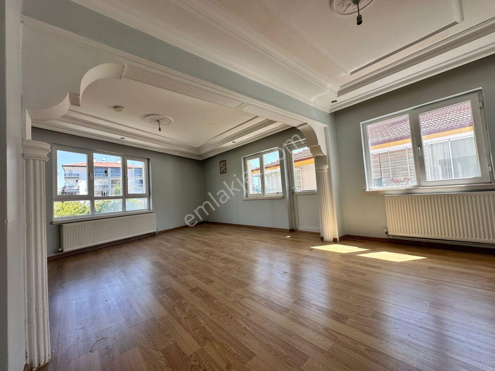 Kalecik Emlak'tan Merkez Mahallesin'de 6+2 Park Manzaralı Dublex Daire - Görsel 12