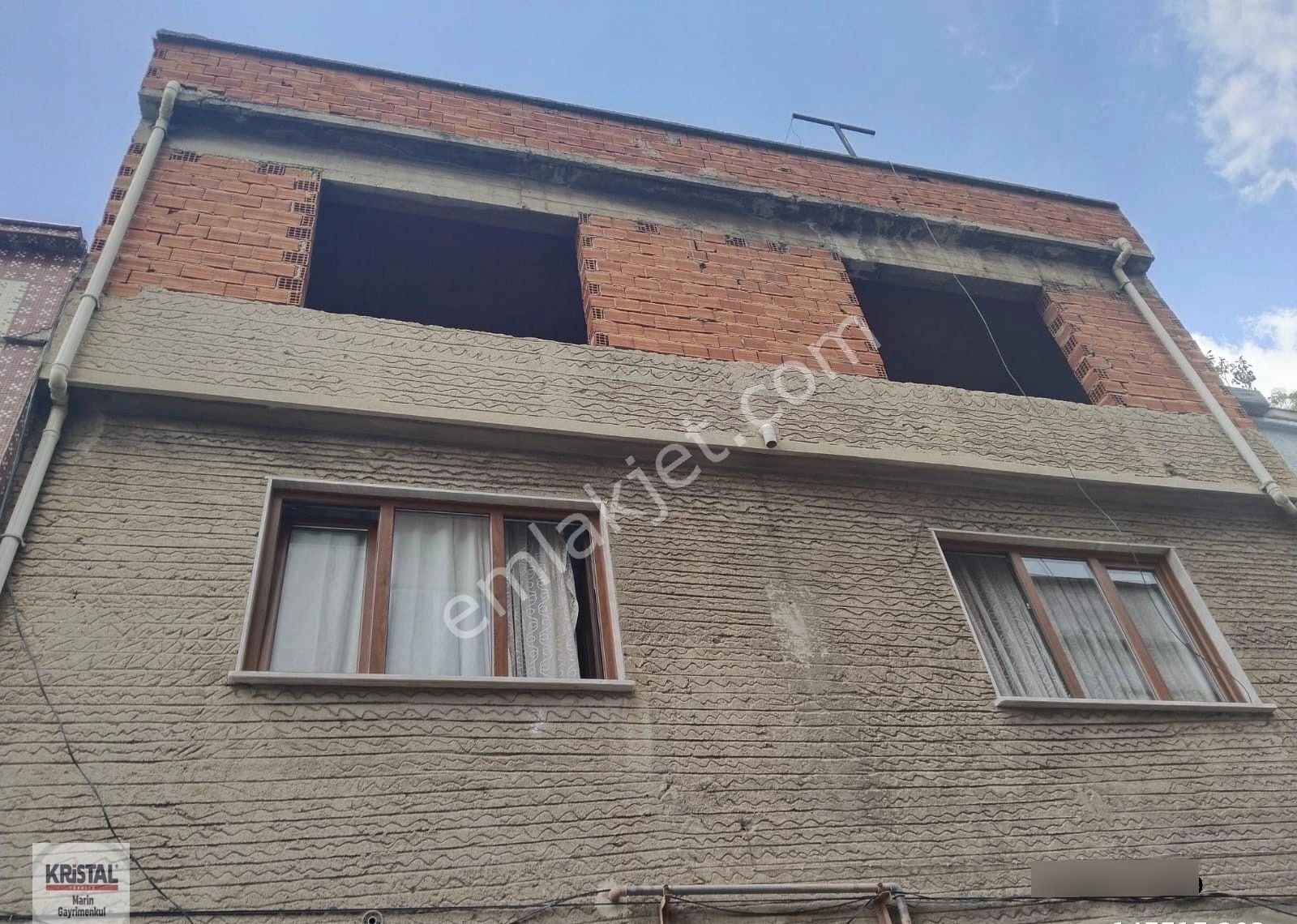 Kristal Marin'den Yıldırım Şükraniye'de Satılık 3 Katlı Müstakil Ev