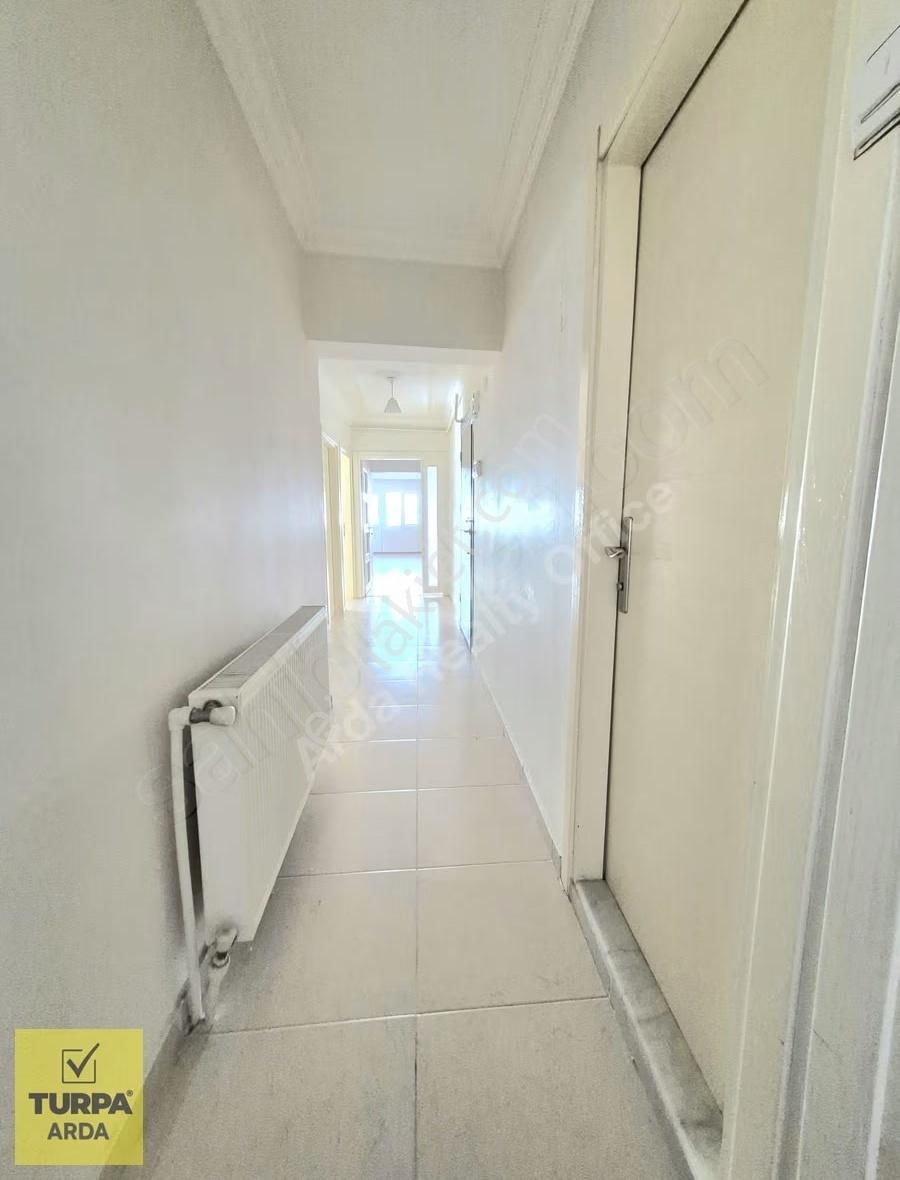 K.yaka Tuna Mah. Özel Teraslı Asansörlü Önü Açık 3+1 160 M2 - Görsel 9