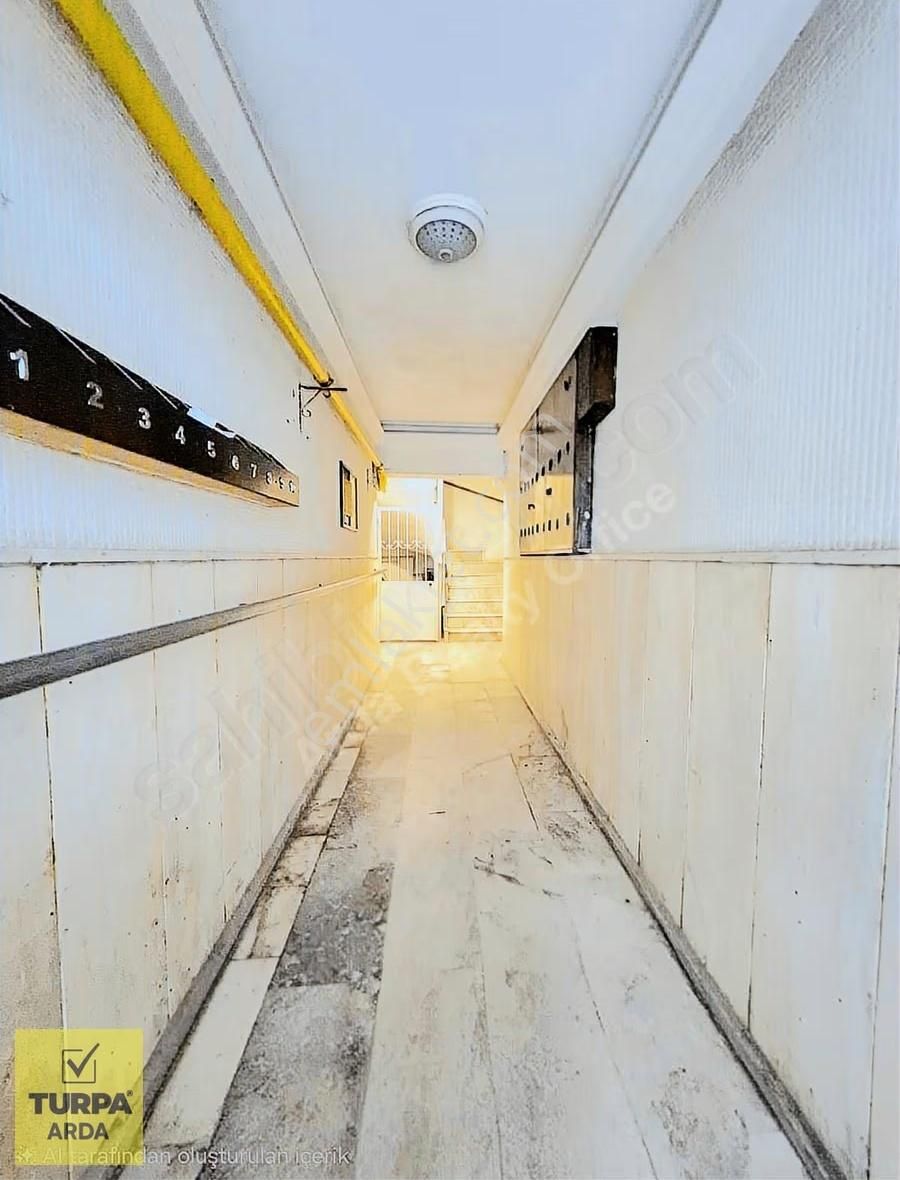 K.yaka Bahçelievler Mah. Çift Cephe D.gazlı 3+1 150 M2 - Görsel 33